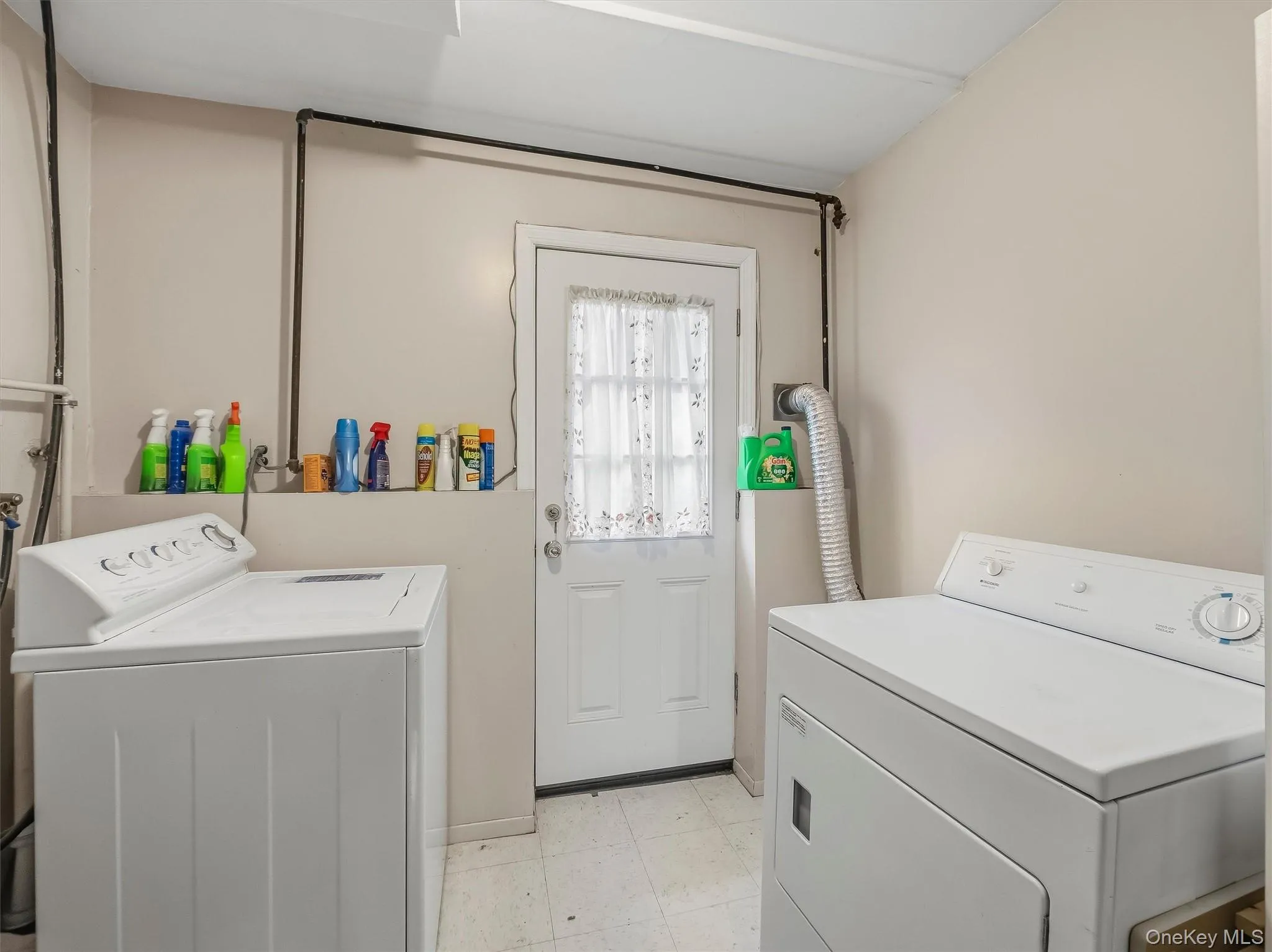 24 Dorchester Drive, Ramapo, NY, 4 Bedrooms Bedrooms, 10 Rooms Rooms,2 BathroomsBathrooms,Residential,For Rent,Dorchester,0,1056530 24 Dorchester Drive, Ramapo, NY, 4 Bedrooms Bedrooms, 10 Rooms Rooms,2 BathroomsBathrooms,Residential,For Rent,Dorchester,0,1056530