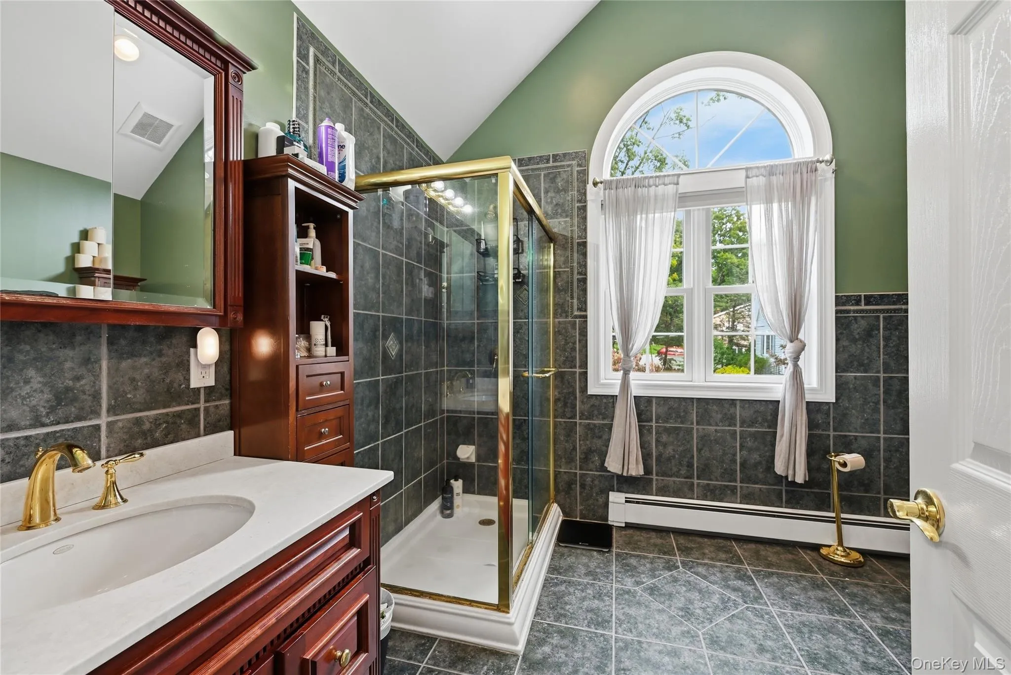 10 Albion Oval, Carmel, NY, 3 Bedrooms Bedrooms, 9 Rooms Rooms,3 BathroomsBathrooms,Residential,For Rent,Albion,0,1056532 10 Albion Oval, Carmel, NY, 3 Bedrooms Bedrooms, 9 Rooms Rooms,3 BathroomsBathrooms,Residential,For Rent,Albion,0,1056532