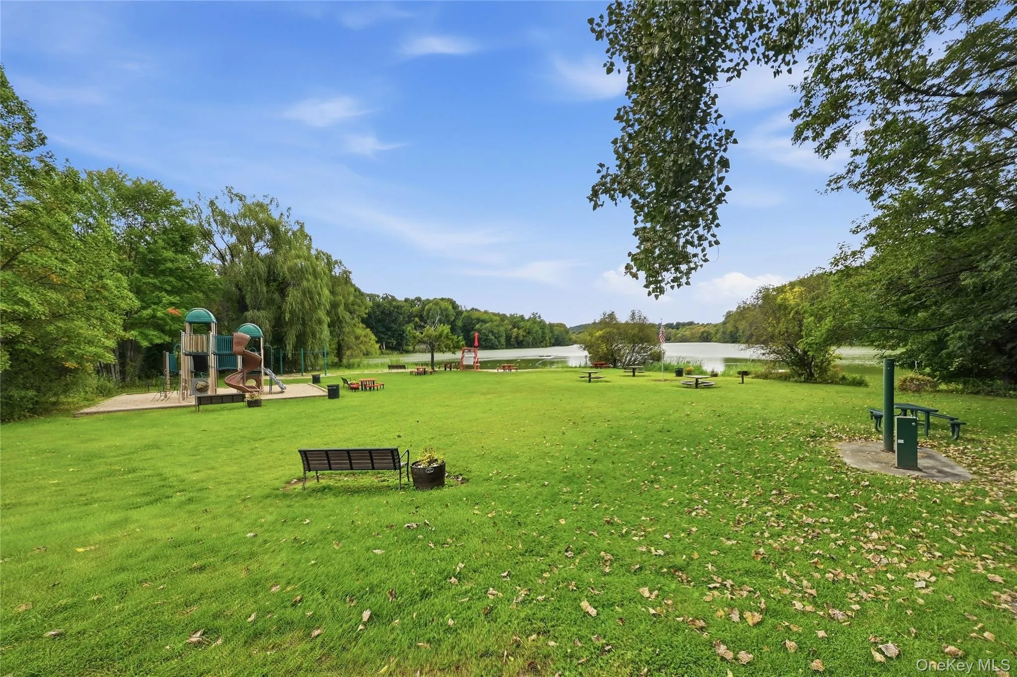 10 Albion Oval, Carmel, NY, 3 Bedrooms Bedrooms, 9 Rooms Rooms,3 BathroomsBathrooms,Residential,For Rent,Albion,0,1056532 10 Albion Oval, Carmel, NY, 3 Bedrooms Bedrooms, 9 Rooms Rooms,3 BathroomsBathrooms,Residential,For Rent,Albion,0,1056532