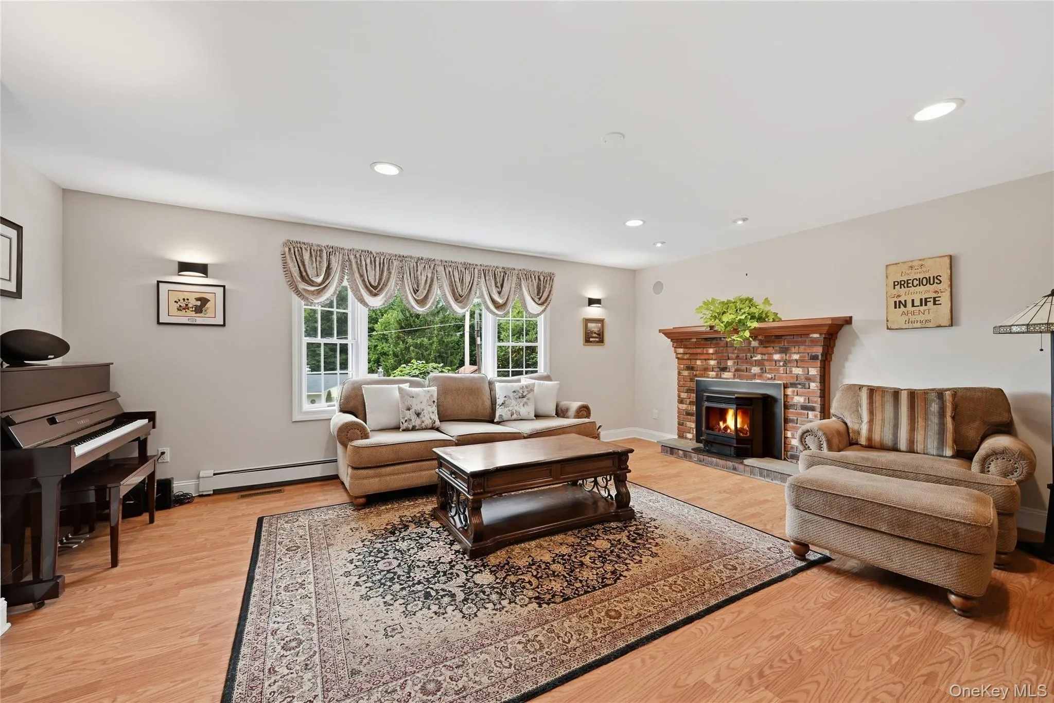 10 Albion Oval, Carmel, NY, 3 Bedrooms Bedrooms, 9 Rooms Rooms,3 BathroomsBathrooms,Residential,For Rent,Albion,0,1056532 10 Albion Oval, Carmel, NY, 3 Bedrooms Bedrooms, 9 Rooms Rooms,3 BathroomsBathrooms,Residential,For Rent,Albion,0,1056532