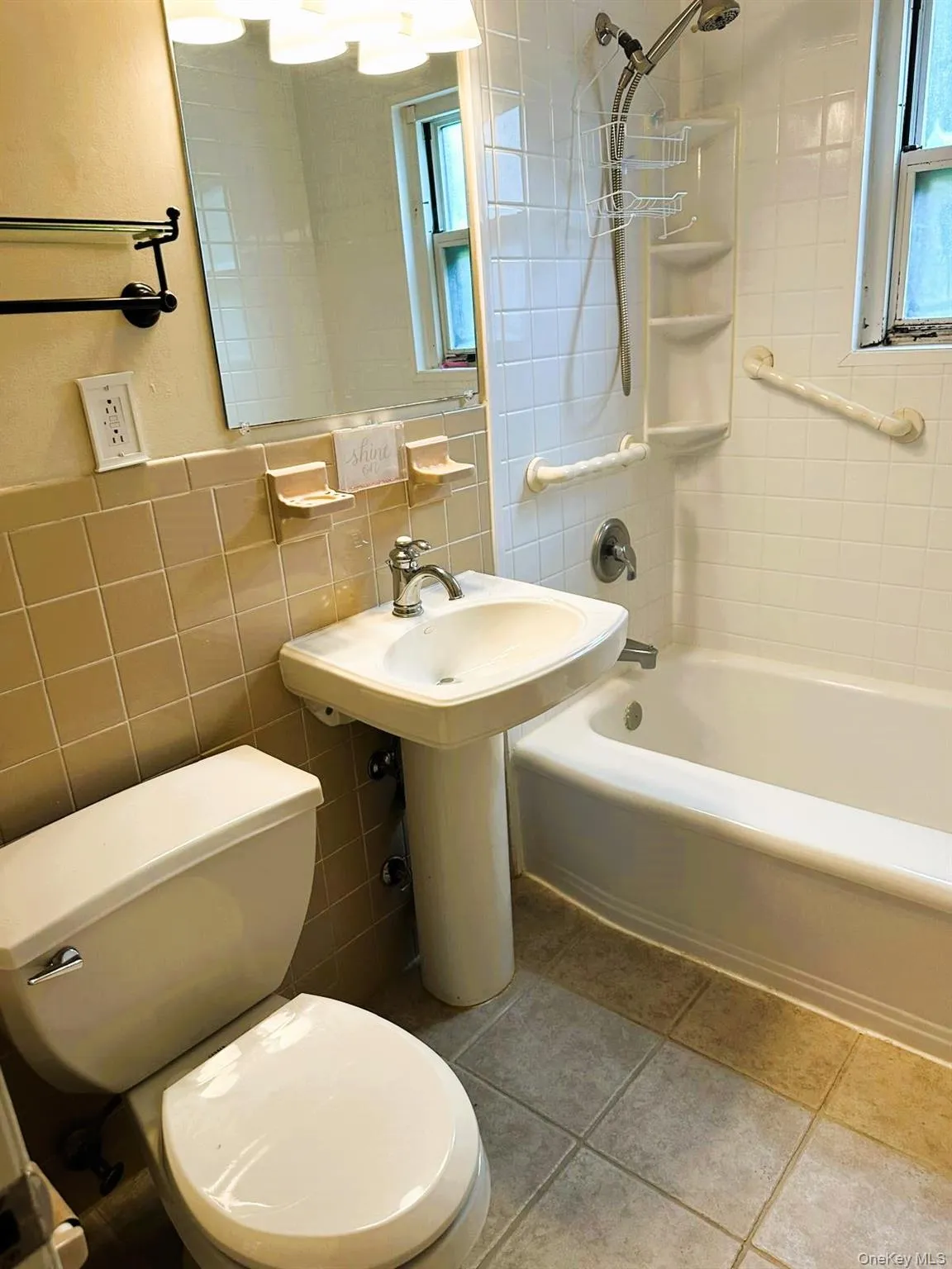 1 Lawrence Park Drive, Orangetown, NY, 1 Bedroom Bedrooms, 5 Room Rooms,1 BathroomBathrooms,Residential Lease,For Rent,Lawrence Park,0,1056535 1 Lawrence Park Drive, Orangetown, NY, 1 Bedroom Bedrooms, 5 Room Rooms,1 BathroomBathrooms,Residential Lease,For Rent,Lawrence Park,0,1056535