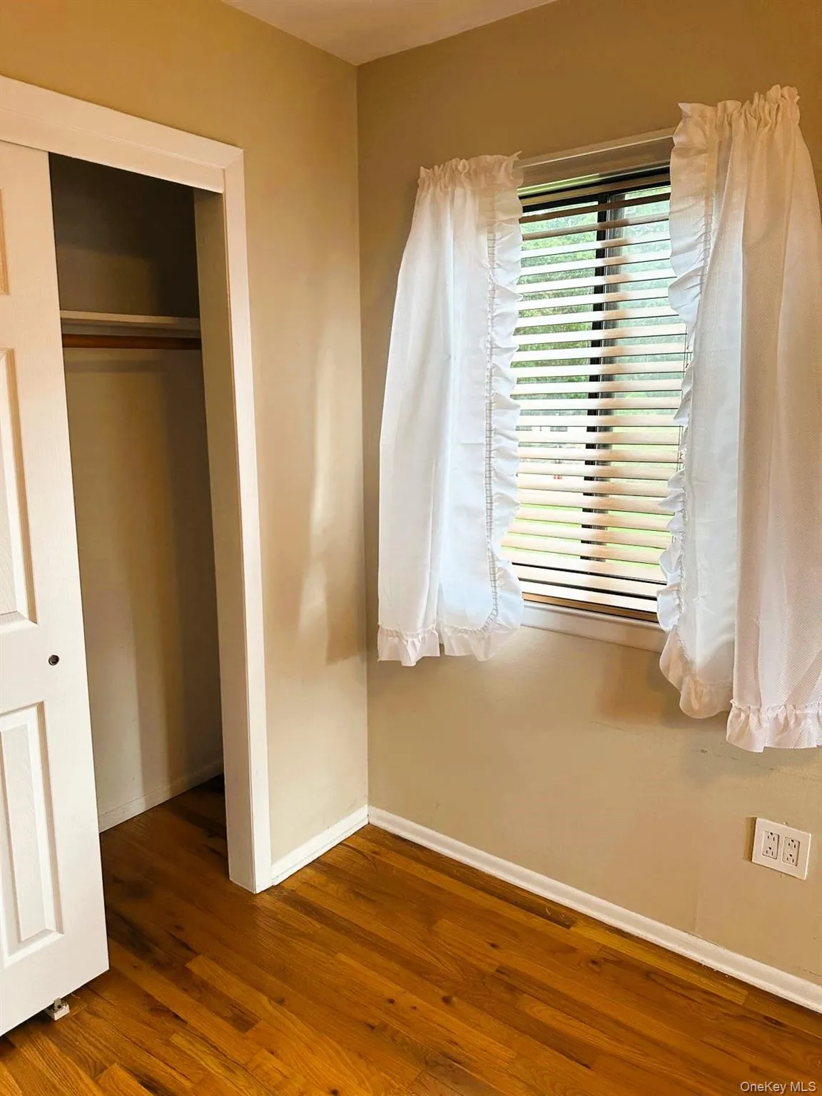 1 Lawrence Park Drive, Orangetown, NY, 1 Bedroom Bedrooms, 5 Room Rooms,1 BathroomBathrooms,Residential Lease,For Rent,Lawrence Park,0,1056535 1 Lawrence Park Drive, Orangetown, NY, 1 Bedroom Bedrooms, 5 Room Rooms,1 BathroomBathrooms,Residential Lease,For Rent,Lawrence Park,0,1056535