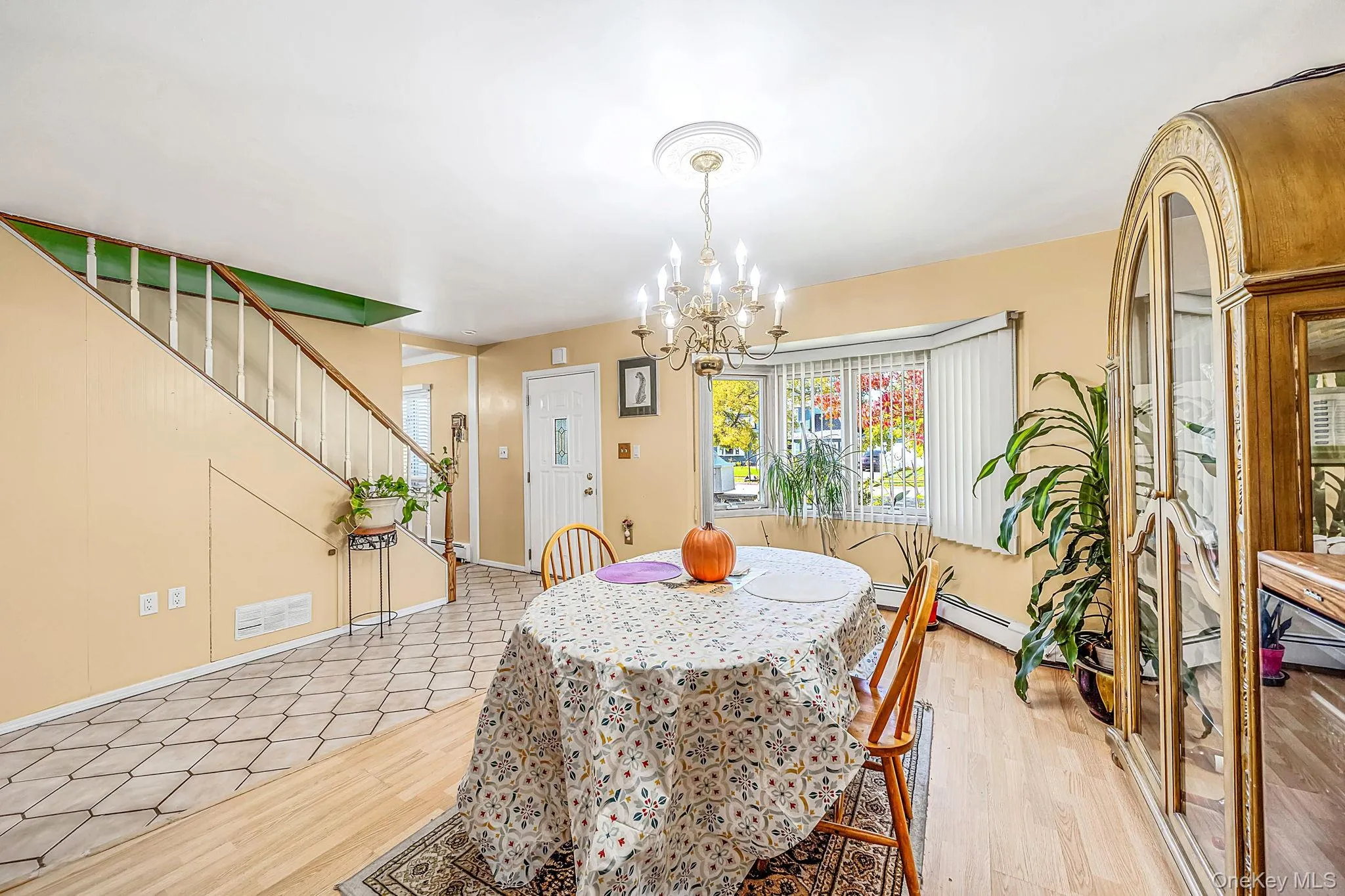 19 Curve Lane, Hempstead, NY, 3 Bedrooms Bedrooms, 7 Rooms Rooms,2 BathroomsBathrooms,Residential,For Rent,Curve,0,1056542 19 Curve Lane, Hempstead, NY, 3 Bedrooms Bedrooms, 7 Rooms Rooms,2 BathroomsBathrooms,Residential,For Rent,Curve,0,1056542