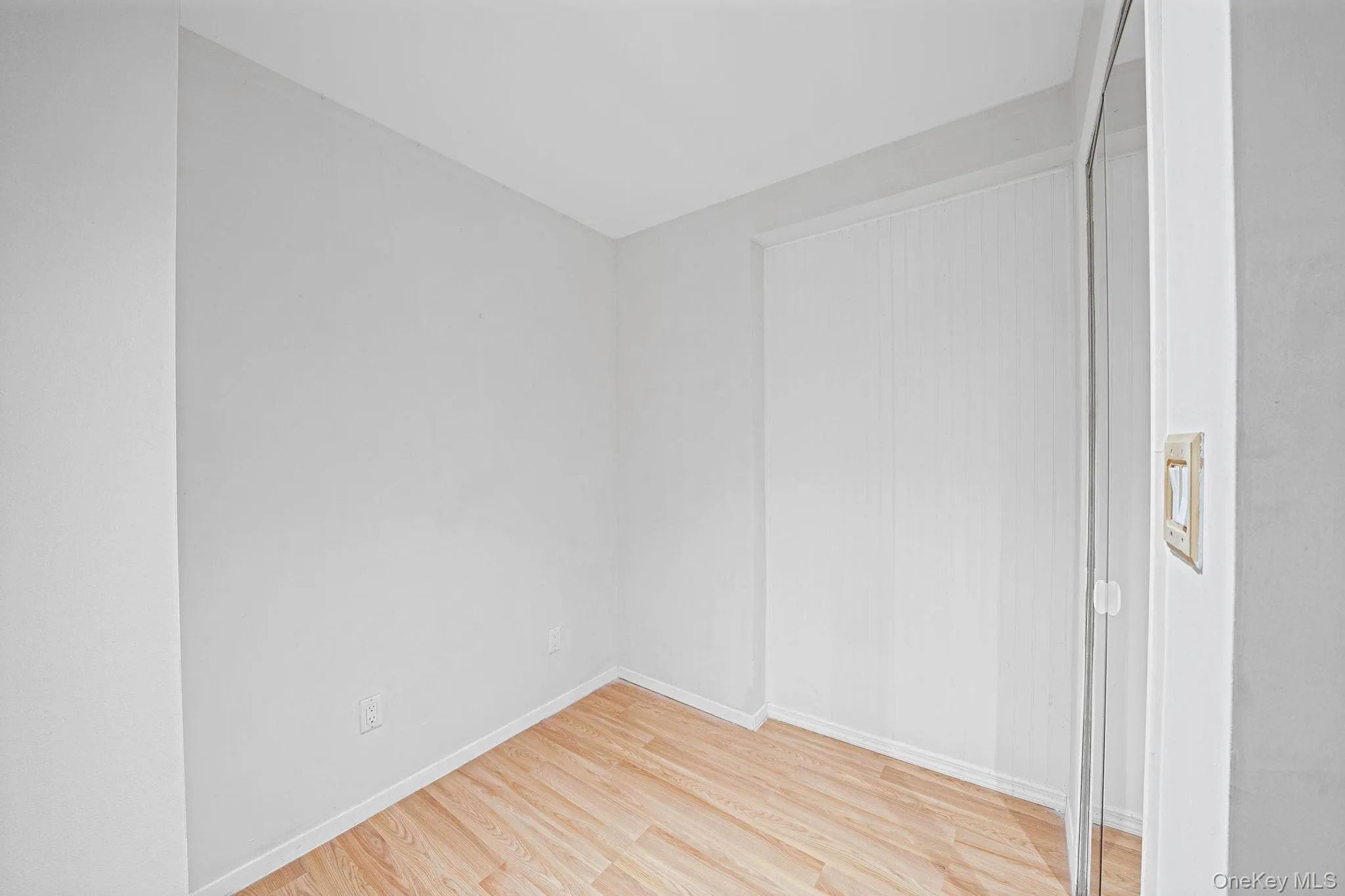 19 Curve Lane, Hempstead, NY, 3 Bedrooms Bedrooms, 7 Rooms Rooms,2 BathroomsBathrooms,Residential,For Rent,Curve,0,1056542 19 Curve Lane, Hempstead, NY, 3 Bedrooms Bedrooms, 7 Rooms Rooms,2 BathroomsBathrooms,Residential,For Rent,Curve,0,1056542