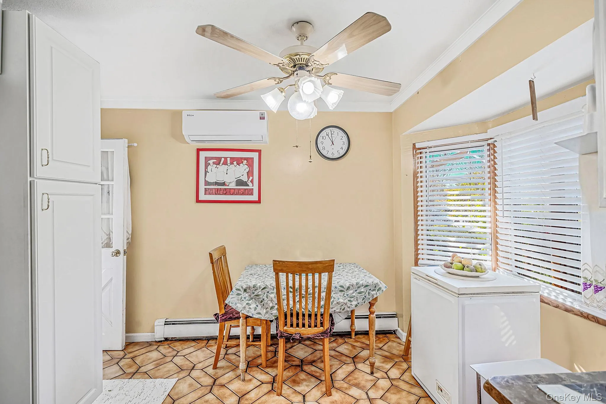19 Curve Lane, Hempstead, NY, 3 Bedrooms Bedrooms, 7 Rooms Rooms,2 BathroomsBathrooms,Residential,For Rent,Curve,0,1056542 19 Curve Lane, Hempstead, NY, 3 Bedrooms Bedrooms, 7 Rooms Rooms,2 BathroomsBathrooms,Residential,For Rent,Curve,0,1056542
