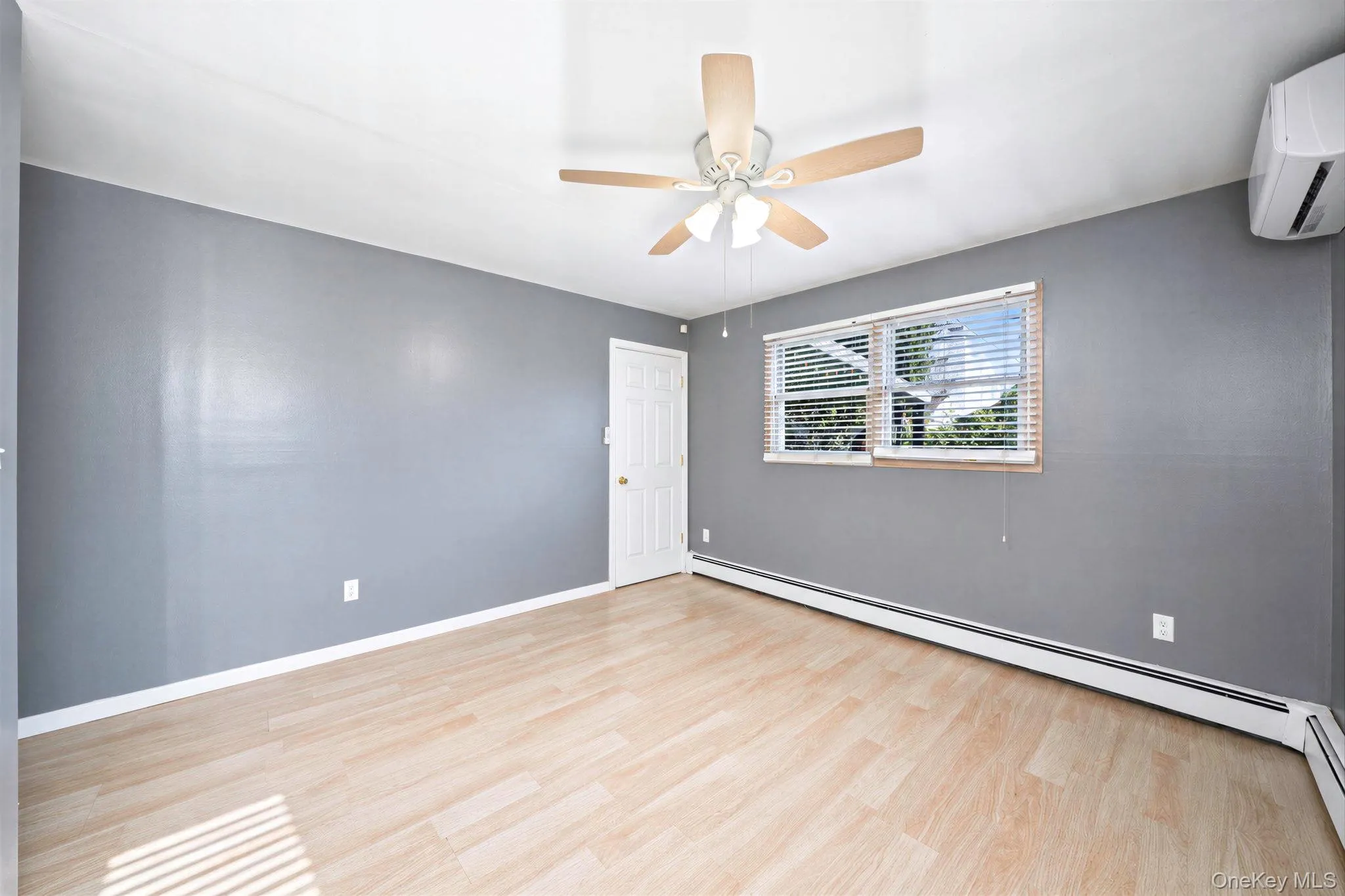 19 Curve Lane, Hempstead, NY, 3 Bedrooms Bedrooms, 7 Rooms Rooms,2 BathroomsBathrooms,Residential,For Rent,Curve,0,1056542 19 Curve Lane, Hempstead, NY, 3 Bedrooms Bedrooms, 7 Rooms Rooms,2 BathroomsBathrooms,Residential,For Rent,Curve,0,1056542
