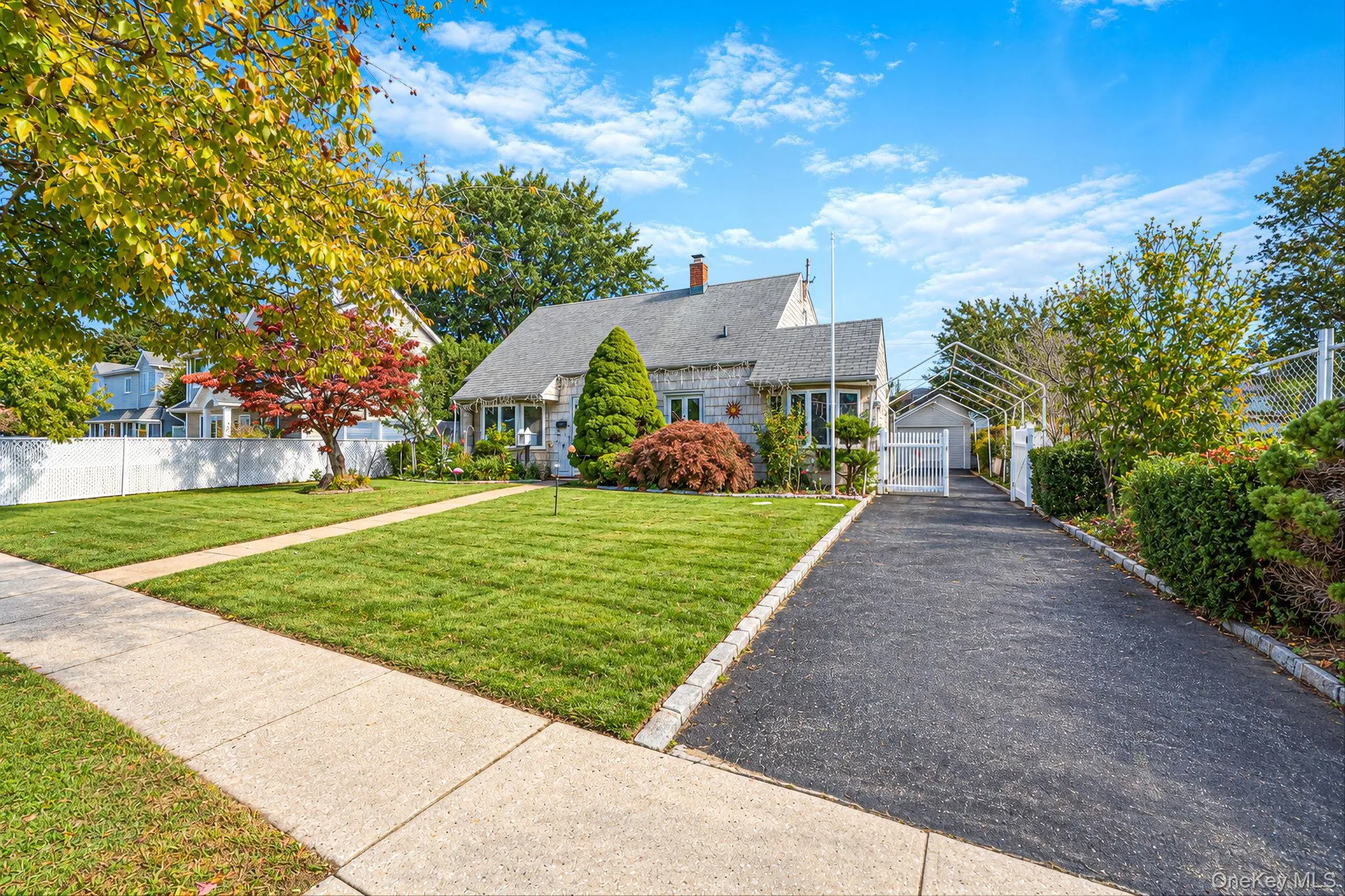 19 Curve Lane, Hempstead, NY, 3 Bedrooms Bedrooms, 7 Rooms Rooms,2 BathroomsBathrooms,Residential,For Rent,Curve,0,1056542 19 Curve Lane, Hempstead, NY, 3 Bedrooms Bedrooms, 7 Rooms Rooms,2 BathroomsBathrooms,Residential,For Rent,Curve,0,1056542