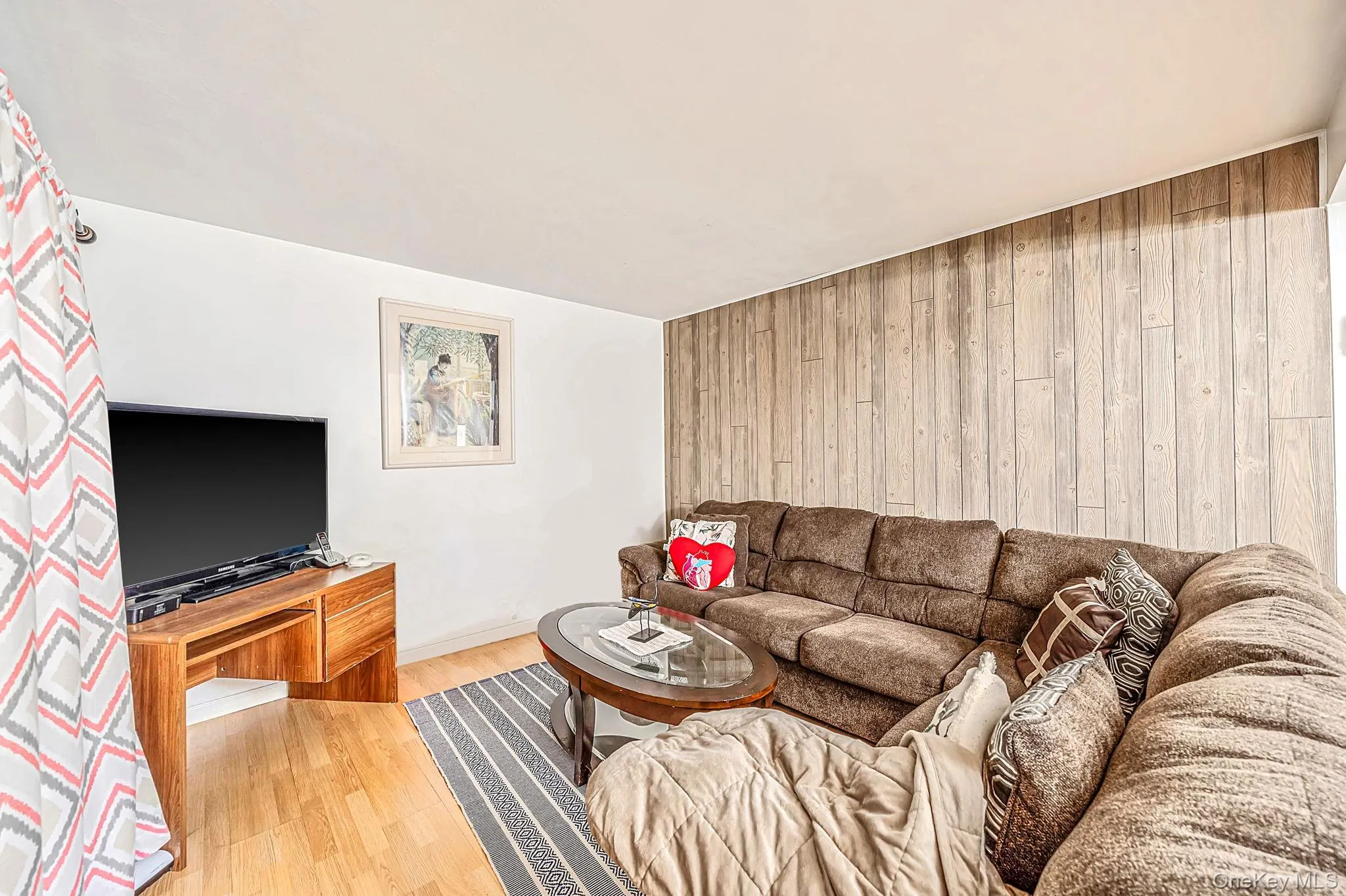 19 Curve Lane, Hempstead, NY, 3 Bedrooms Bedrooms, 7 Rooms Rooms,2 BathroomsBathrooms,Residential,For Rent,Curve,0,1056542 19 Curve Lane, Hempstead, NY, 3 Bedrooms Bedrooms, 7 Rooms Rooms,2 BathroomsBathrooms,Residential,For Rent,Curve,0,1056542