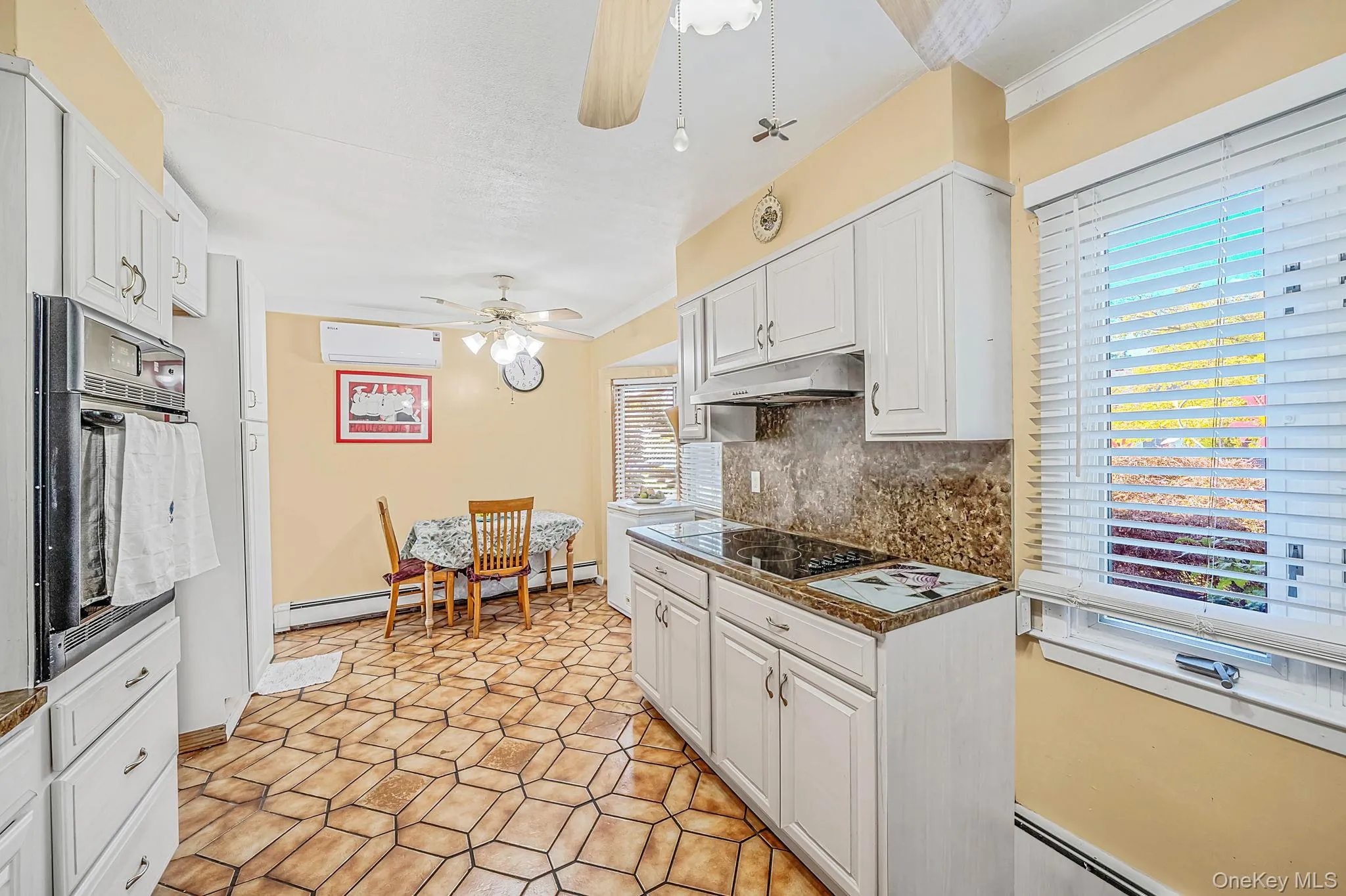 19 Curve Lane, Hempstead, NY, 3 Bedrooms Bedrooms, 7 Rooms Rooms,2 BathroomsBathrooms,Residential,For Rent,Curve,0,1056542 19 Curve Lane, Hempstead, NY, 3 Bedrooms Bedrooms, 7 Rooms Rooms,2 BathroomsBathrooms,Residential,For Rent,Curve,0,1056542