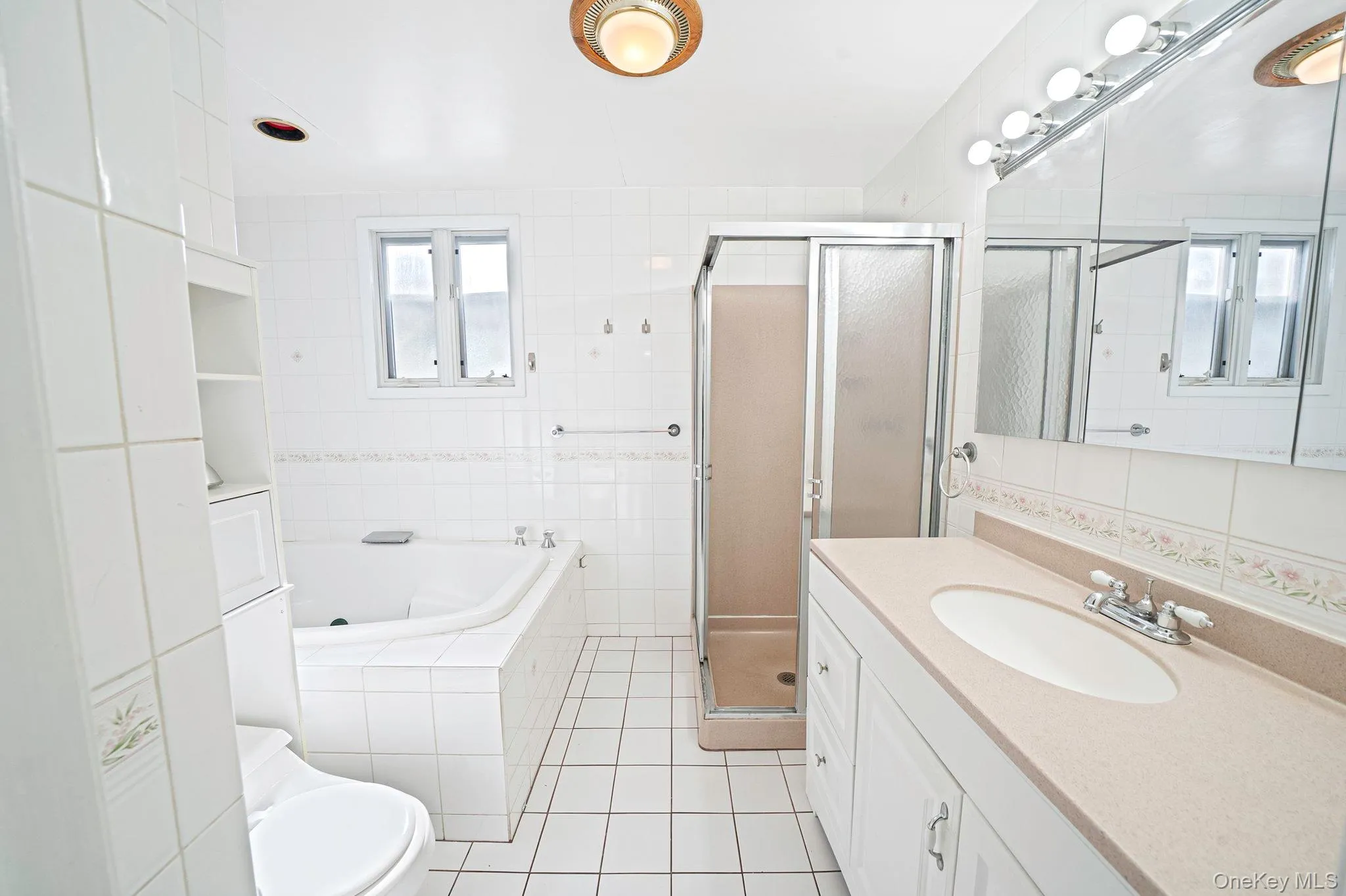19 Curve Lane, Hempstead, NY, 3 Bedrooms Bedrooms, 7 Rooms Rooms,2 BathroomsBathrooms,Residential,For Rent,Curve,0,1056542 19 Curve Lane, Hempstead, NY, 3 Bedrooms Bedrooms, 7 Rooms Rooms,2 BathroomsBathrooms,Residential,For Rent,Curve,0,1056542