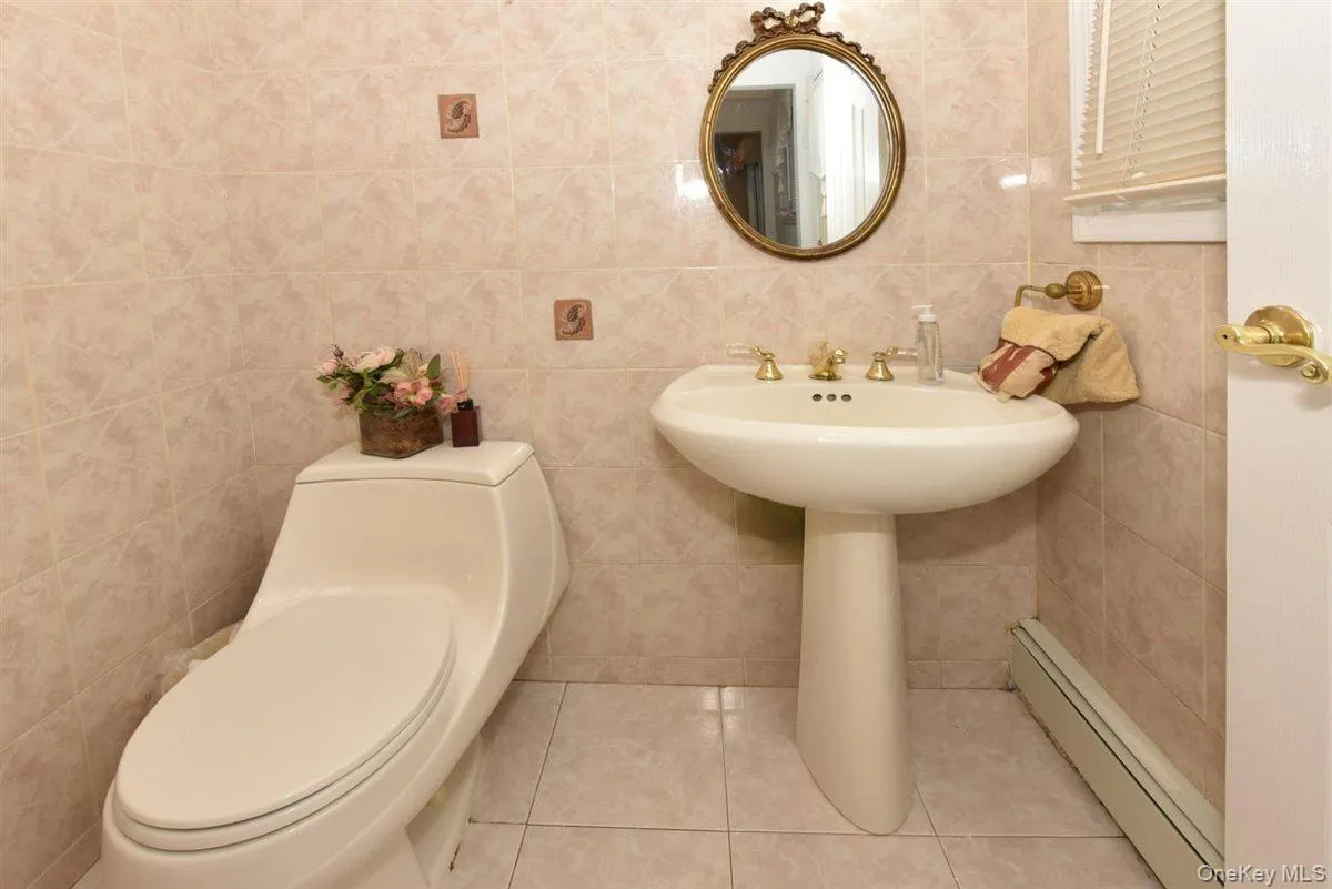 17 Greenvale Drive, Huntington, NY, 4 Bedrooms Bedrooms, 7 Rooms Rooms,2 BathroomsBathrooms,Residential,For Rent,Greenvale,0,1056547 17 Greenvale Drive, Huntington, NY, 4 Bedrooms Bedrooms, 7 Rooms Rooms,2 BathroomsBathrooms,Residential,For Rent,Greenvale,0,1056547
