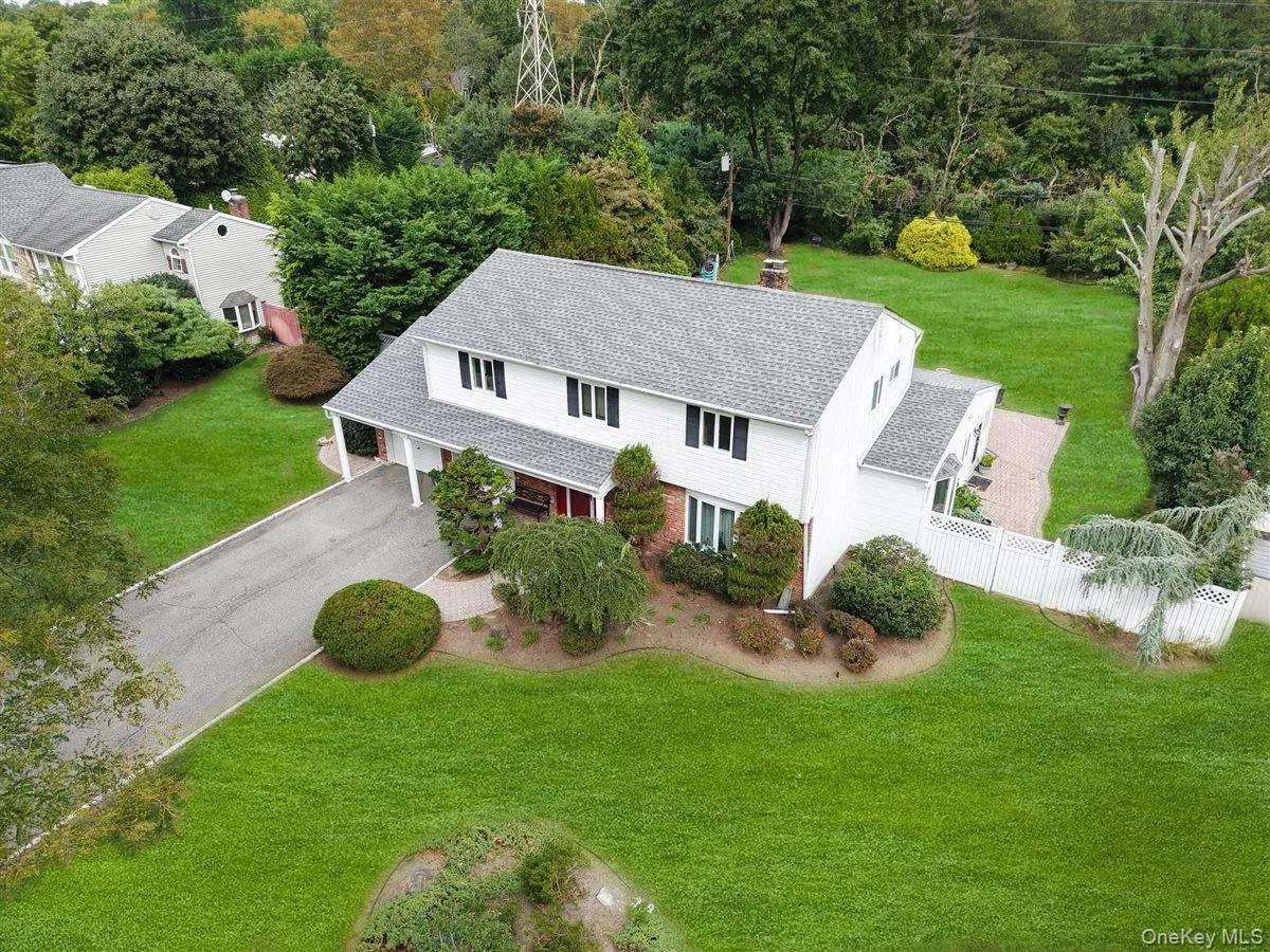 17 Greenvale Drive, Huntington, NY, 4 Bedrooms Bedrooms, 7 Rooms Rooms,2 BathroomsBathrooms,Residential,For Rent,Greenvale,0,1056547 17 Greenvale Drive, Huntington, NY, 4 Bedrooms Bedrooms, 7 Rooms Rooms,2 BathroomsBathrooms,Residential,For Rent,Greenvale,0,1056547