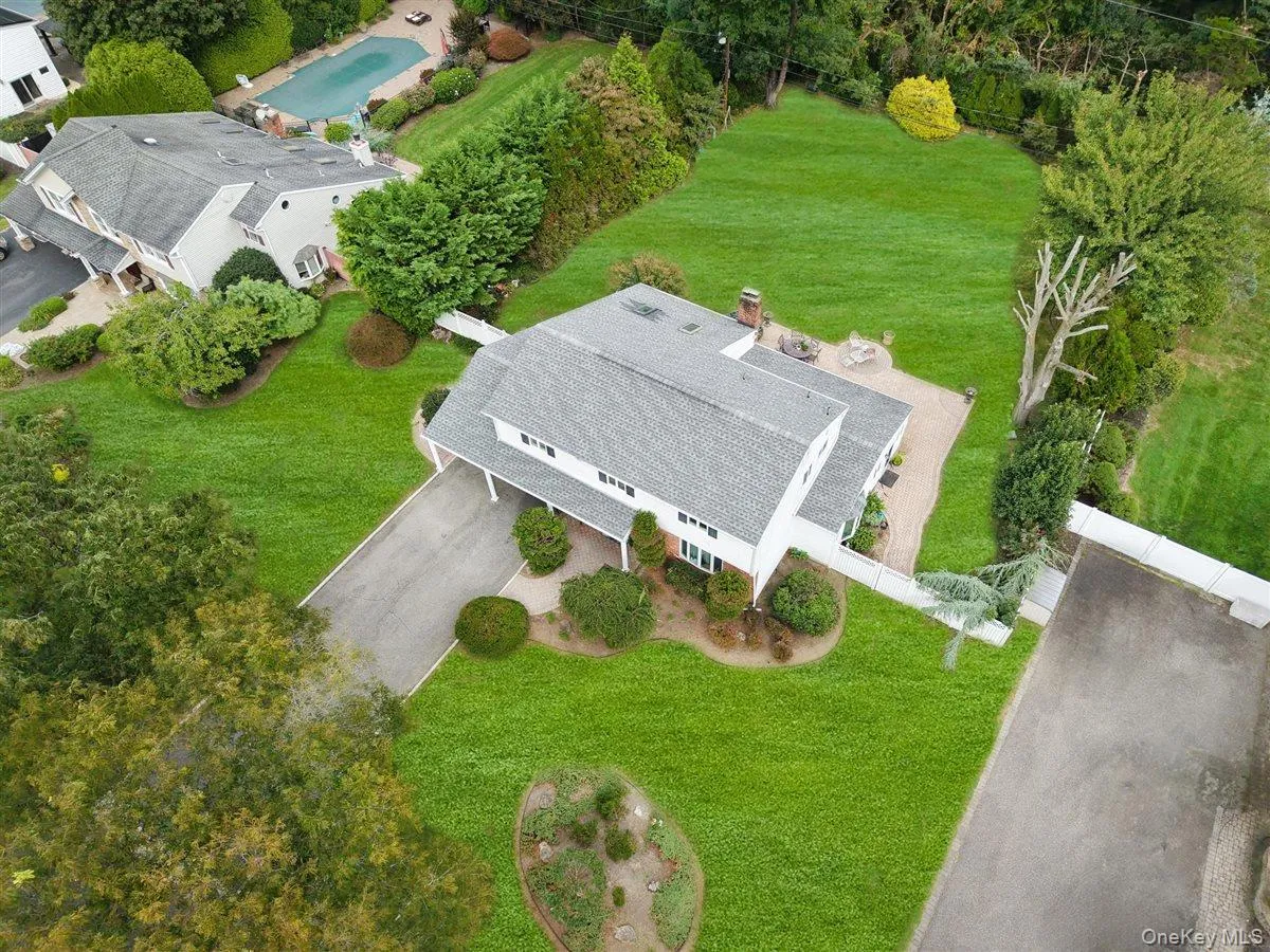 17 Greenvale Drive, Huntington, NY, 4 Bedrooms Bedrooms, 7 Rooms Rooms,2 BathroomsBathrooms,Residential,For Rent,Greenvale,0,1056547 17 Greenvale Drive, Huntington, NY, 4 Bedrooms Bedrooms, 7 Rooms Rooms,2 BathroomsBathrooms,Residential,For Rent,Greenvale,0,1056547