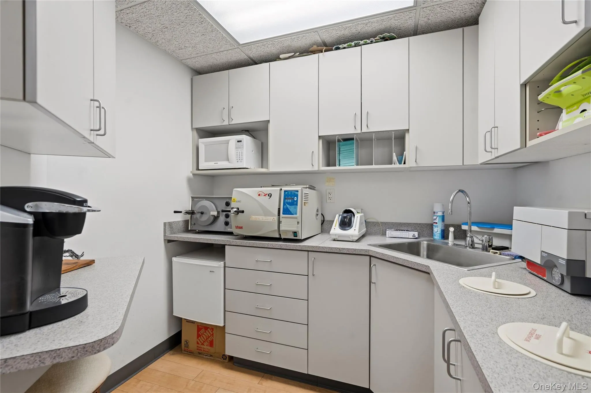 Dental Office Sterilization Room! Dental Office Sterilization Room!