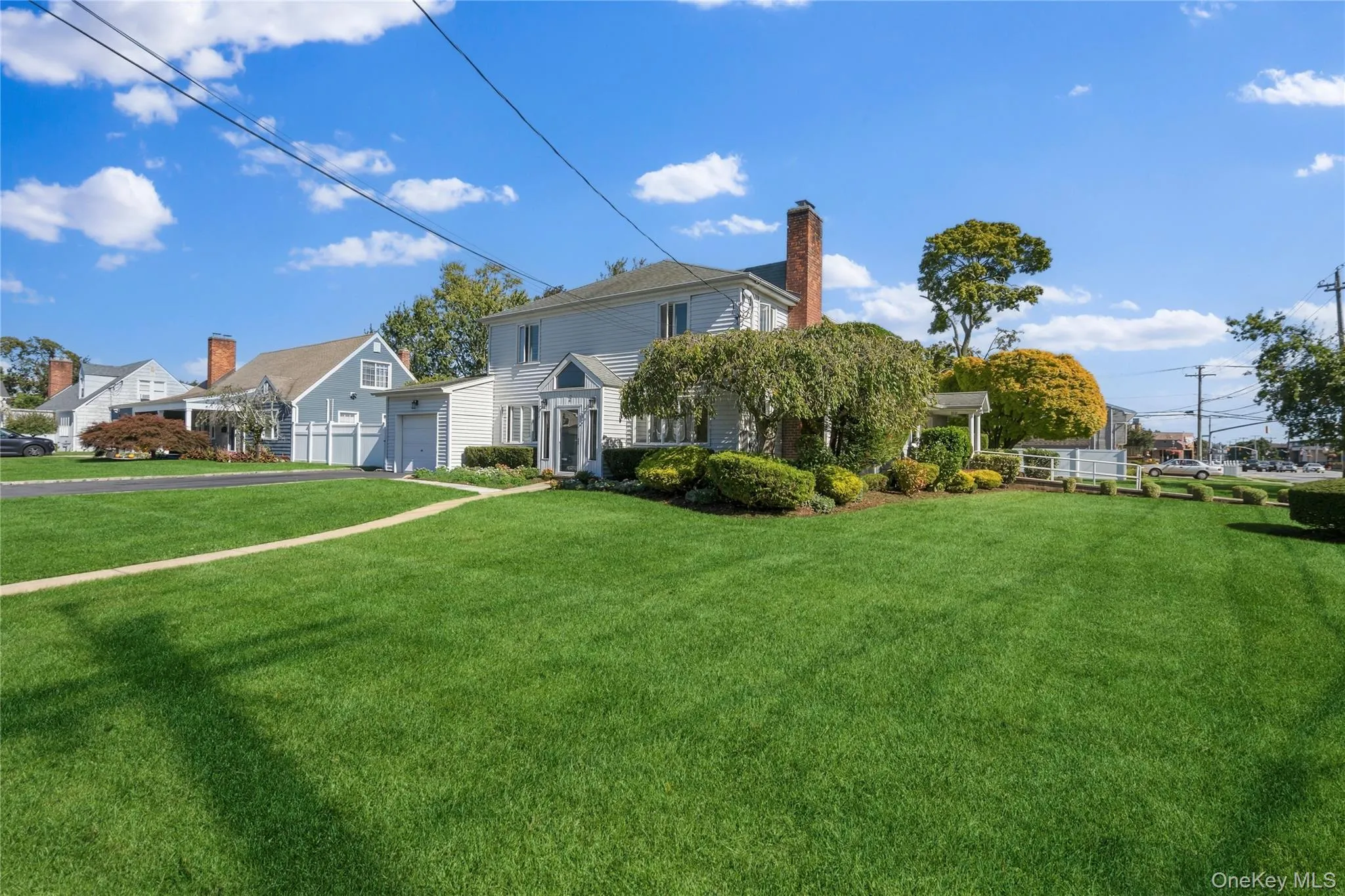 Extremely Oversized Lot! Extremely Oversized Lot!
