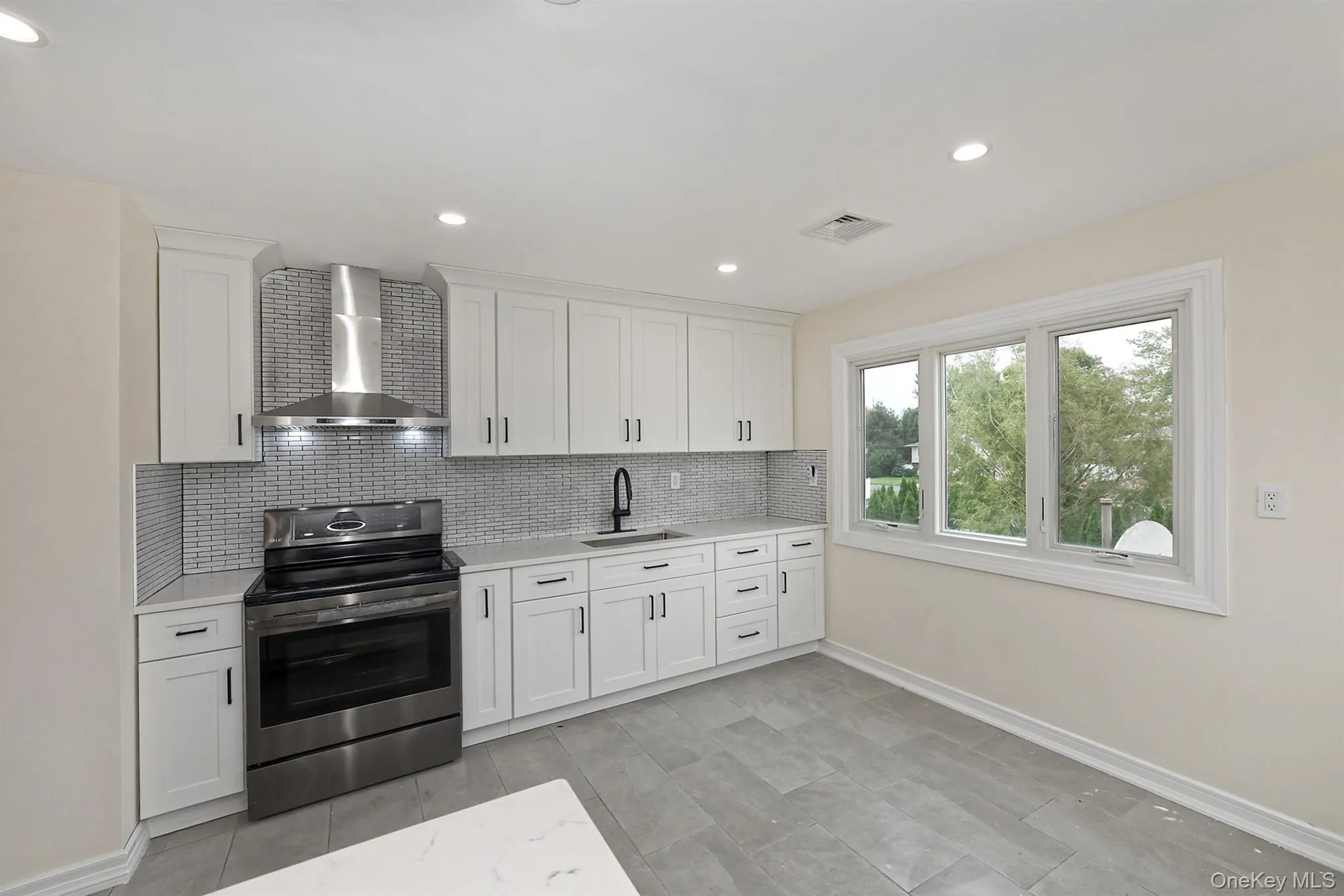 105 Lewis Avenue, Babylon, NY, 4 Bedrooms Bedrooms, 9 Rooms Rooms,3 BathroomsBathrooms,Residential,For Rent,Lewis,0,1056554 105 Lewis Avenue, Babylon, NY, 4 Bedrooms Bedrooms, 9 Rooms Rooms,3 BathroomsBathrooms,Residential,For Rent,Lewis,0,1056554