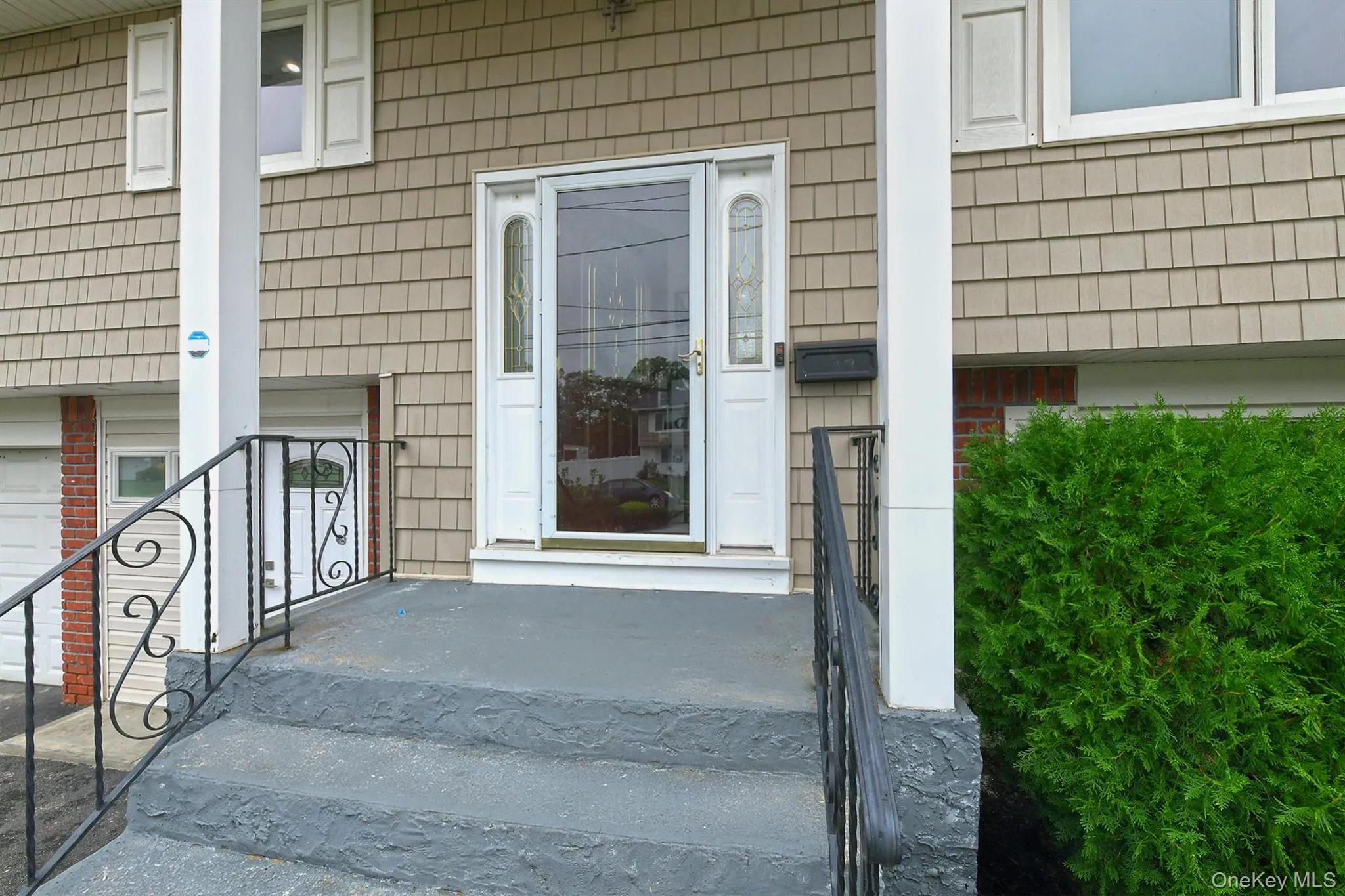 105 Lewis Avenue, Babylon, NY, 4 Bedrooms Bedrooms, 9 Rooms Rooms,3 BathroomsBathrooms,Residential,For Rent,Lewis,0,1056554 105 Lewis Avenue, Babylon, NY, 4 Bedrooms Bedrooms, 9 Rooms Rooms,3 BathroomsBathrooms,Residential,For Rent,Lewis,0,1056554