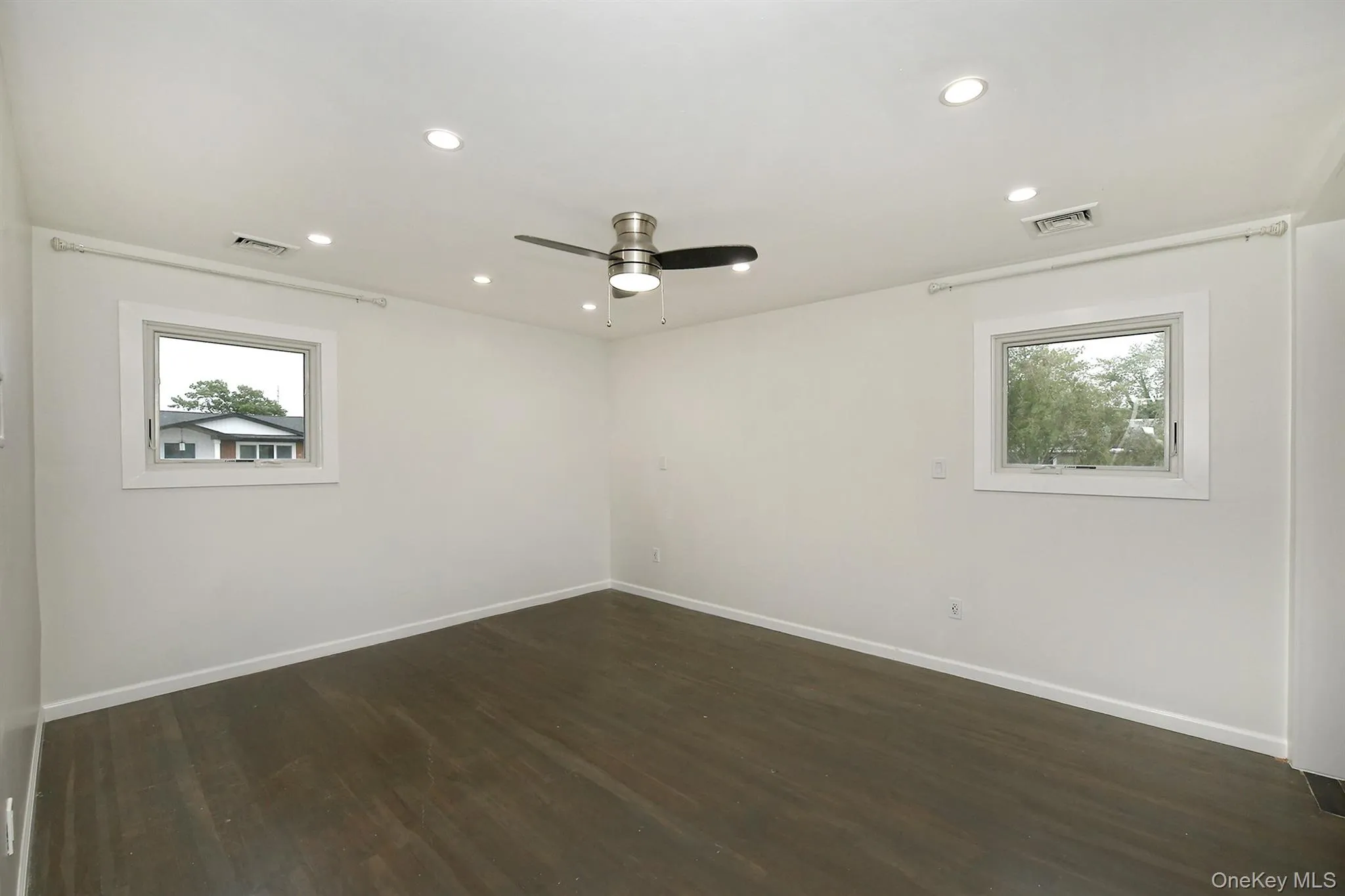 105 Lewis Avenue, Babylon, NY, 4 Bedrooms Bedrooms, 9 Rooms Rooms,3 BathroomsBathrooms,Residential,For Rent,Lewis,0,1056554 105 Lewis Avenue, Babylon, NY, 4 Bedrooms Bedrooms, 9 Rooms Rooms,3 BathroomsBathrooms,Residential,For Rent,Lewis,0,1056554
