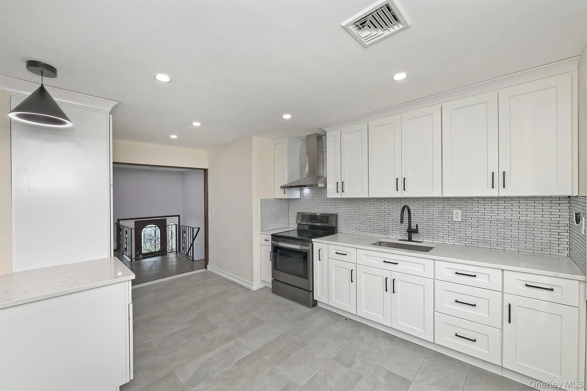 105 Lewis Avenue, Babylon, NY, 4 Bedrooms Bedrooms, 9 Rooms Rooms,3 BathroomsBathrooms,Residential,For Rent,Lewis,0,1056554 105 Lewis Avenue, Babylon, NY, 4 Bedrooms Bedrooms, 9 Rooms Rooms,3 BathroomsBathrooms,Residential,For Rent,Lewis,0,1056554