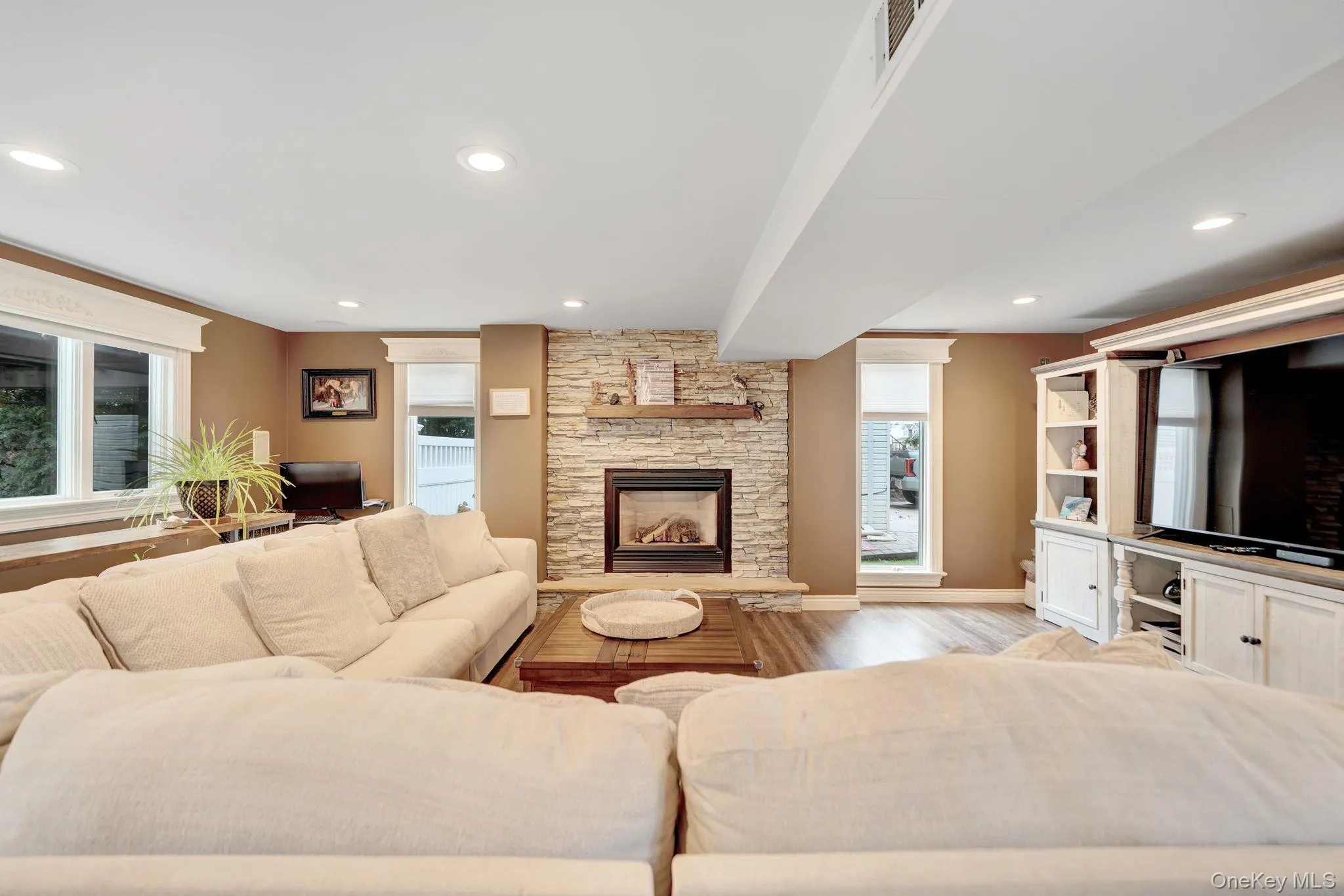 2817 Riverside Drive, Hempstead, NY, 3 Bedrooms Bedrooms, 7 Rooms Rooms,2 BathroomsBathrooms,Residential,For Rent,Riverside,0,1056556 2817 Riverside Drive, Hempstead, NY, 3 Bedrooms Bedrooms, 7 Rooms Rooms,2 BathroomsBathrooms,Residential,For Rent,Riverside,0,1056556