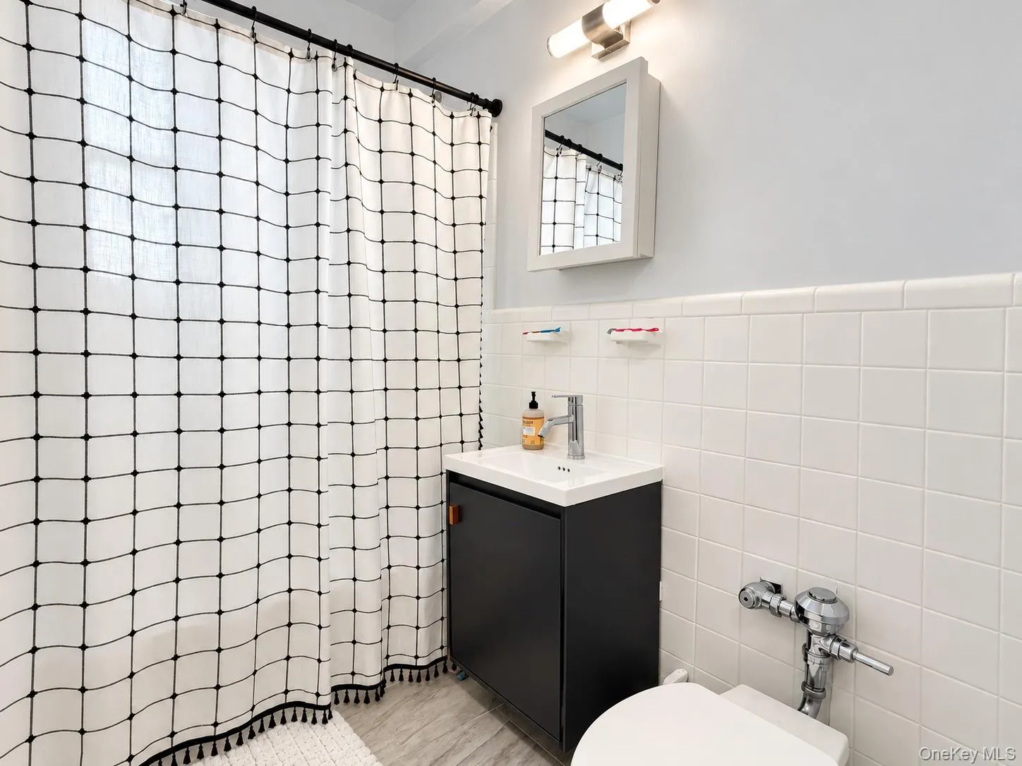 143-25 84th Drive, New York, NY, 2 Rooms Rooms,1 BathroomBathrooms,Residential,For Rent,84th,0,1056562 143-25 84th Drive, New York, NY, 2 Rooms Rooms,1 BathroomBathrooms,Residential,For Rent,84th,0,1056562