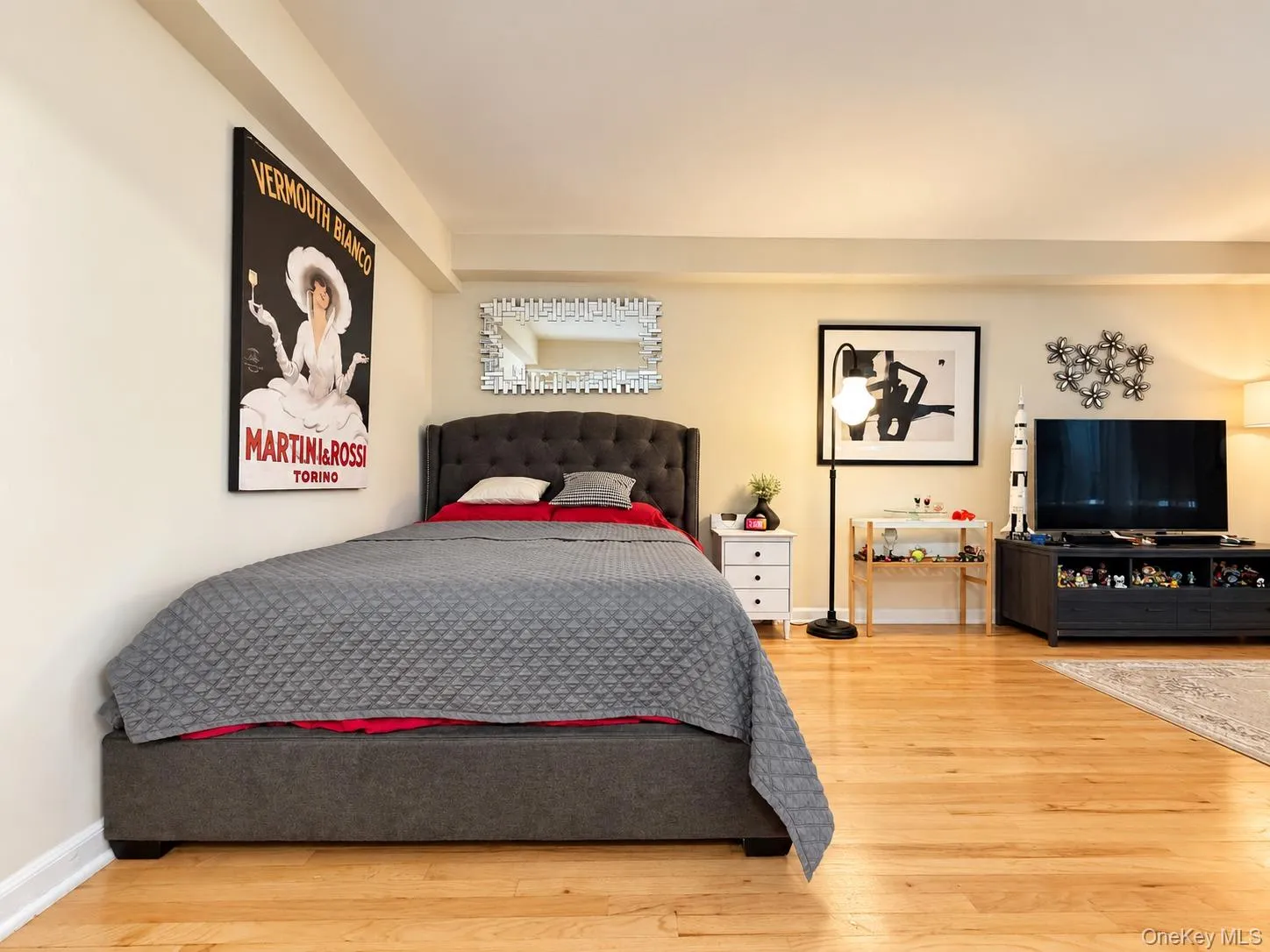143-25 84th Drive, New York, NY, 2 Rooms Rooms,1 BathroomBathrooms,Residential,For Rent,84th,0,1056562 143-25 84th Drive, New York, NY, 2 Rooms Rooms,1 BathroomBathrooms,Residential,For Rent,84th,0,1056562