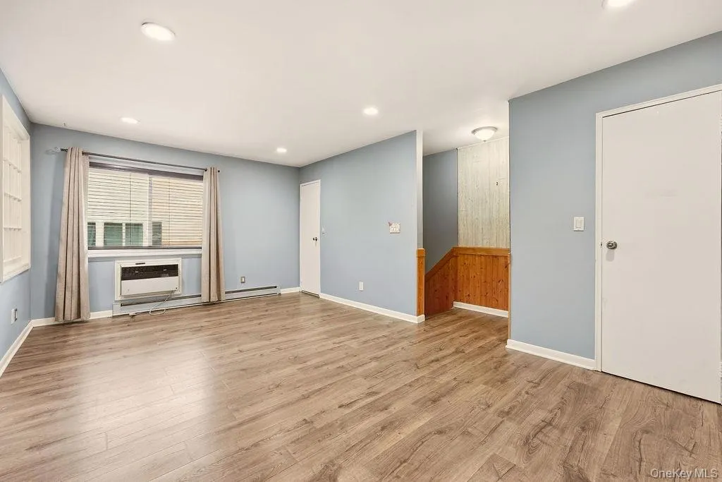 40 4th Street, Brookhaven, NY, 1 Bedroom Bedrooms, 4 Rooms Rooms,1 BathroomBathrooms,Residential,For Rent,4th,0,1056564 40 4th Street, Brookhaven, NY, 1 Bedroom Bedrooms, 4 Rooms Rooms,1 BathroomBathrooms,Residential,For Rent,4th,0,1056564
