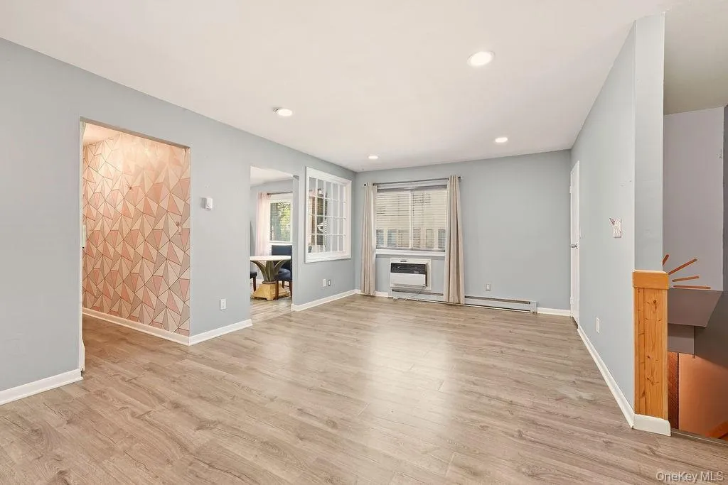 40 4th Street, Brookhaven, NY, 1 Bedroom Bedrooms, 4 Rooms Rooms,1 BathroomBathrooms,Residential,For Rent,4th,0,1056564 40 4th Street, Brookhaven, NY, 1 Bedroom Bedrooms, 4 Rooms Rooms,1 BathroomBathrooms,Residential,For Rent,4th,0,1056564