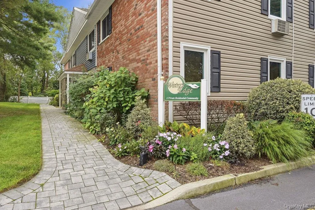 40 4th Street, Brookhaven, NY, 1 Bedroom Bedrooms, 4 Rooms Rooms,1 BathroomBathrooms,Residential,For Rent,4th,0,1056564 40 4th Street, Brookhaven, NY, 1 Bedroom Bedrooms, 4 Rooms Rooms,1 BathroomBathrooms,Residential,For Rent,4th,0,1056564
