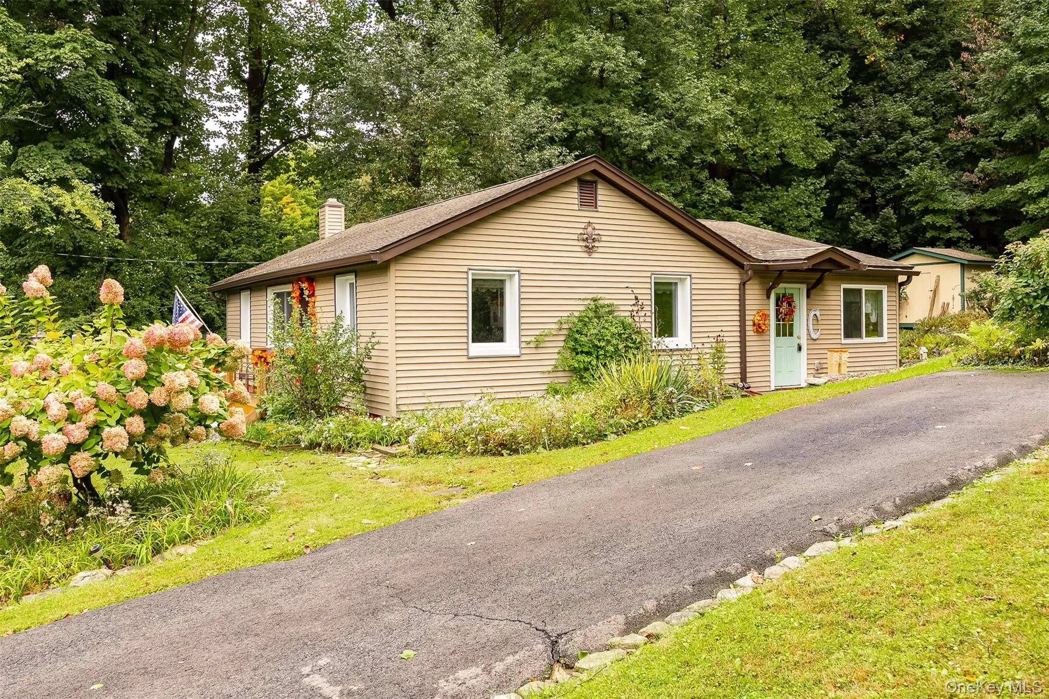 32 Fairview Road, Beacon, NY, 2 Bedrooms Bedrooms, 6 Rooms Rooms,1 BathroomBathrooms,Residential,For Rent,Fairview,0,1056576 32 Fairview Road, Beacon, NY, 2 Bedrooms Bedrooms, 6 Rooms Rooms,1 BathroomBathrooms,Residential,For Rent,Fairview,0,1056576