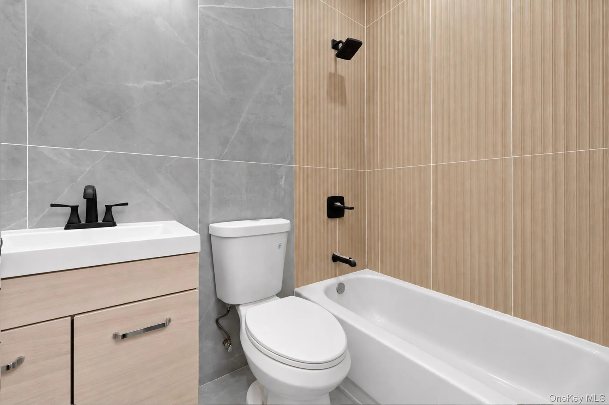 147 Essex Street, New York, NY, 3 Bedrooms Bedrooms, 12 Rooms Rooms,3 BathroomsBathrooms,Residential,For Rent,Essex,0,1056577 147 Essex Street, New York, NY, 3 Bedrooms Bedrooms, 12 Rooms Rooms,3 BathroomsBathrooms,Residential,For Rent,Essex,0,1056577