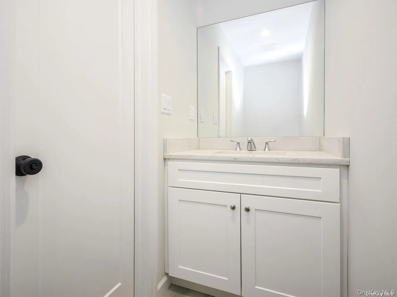 33 Marwood, North Hempstead, NY, 4 Bedrooms Bedrooms, 7 Rooms Rooms,2 BathroomsBathrooms,Residential Lease,For Rent,Marwood,0,1056590 33 Marwood, North Hempstead, NY, 4 Bedrooms Bedrooms, 7 Rooms Rooms,2 BathroomsBathrooms,Residential Lease,For Rent,Marwood,0,1056590