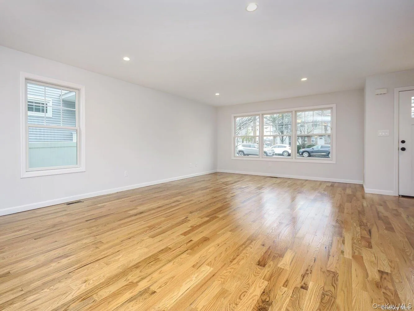 33 Marwood, North Hempstead, NY, 4 Bedrooms Bedrooms, 7 Rooms Rooms,2 BathroomsBathrooms,Residential Lease,For Rent,Marwood,0,1056590 33 Marwood, North Hempstead, NY, 4 Bedrooms Bedrooms, 7 Rooms Rooms,2 BathroomsBathrooms,Residential Lease,For Rent,Marwood,0,1056590