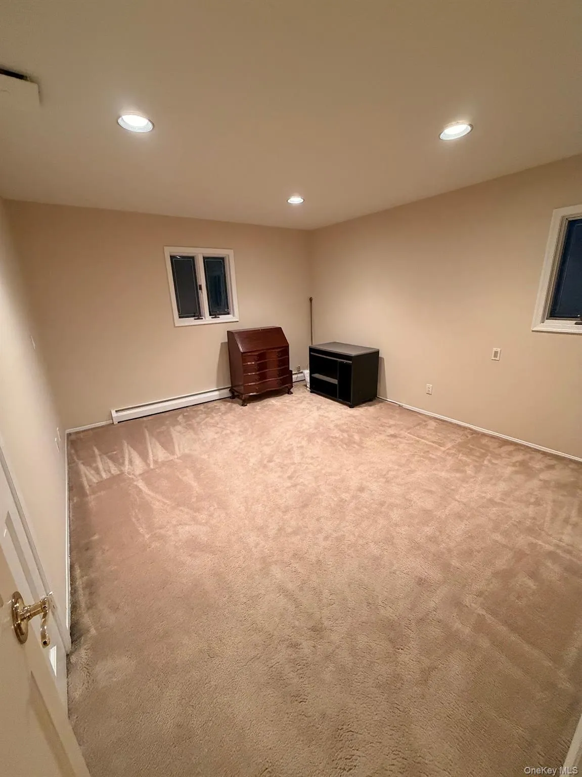 1 Somner Drive, Huntington, NY, 5 Bedrooms Bedrooms, 10 Rooms Rooms,3 BathroomsBathrooms,Residential Lease,For Rent,Somner,0,1056592 1 Somner Drive, Huntington, NY, 5 Bedrooms Bedrooms, 10 Rooms Rooms,3 BathroomsBathrooms,Residential Lease,For Rent,Somner,0,1056592
