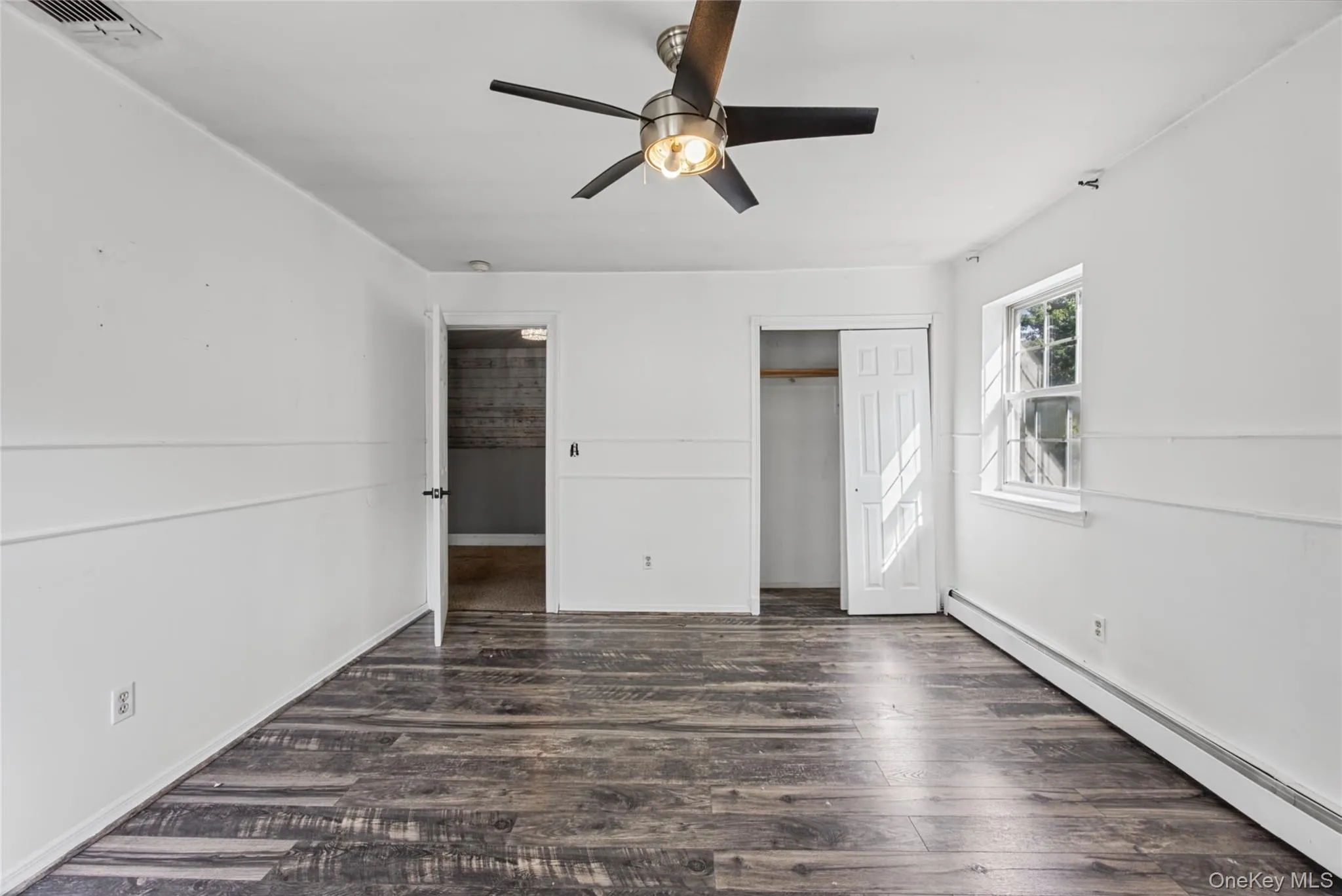 16 Jamaica Avenue, Brookhaven, NY, 4 Bedrooms Bedrooms, 8 Rooms Rooms,3 BathroomsBathrooms,Residential,For Rent,Jamaica,0,1056600 16 Jamaica Avenue, Brookhaven, NY, 4 Bedrooms Bedrooms, 8 Rooms Rooms,3 BathroomsBathrooms,Residential,For Rent,Jamaica,0,1056600