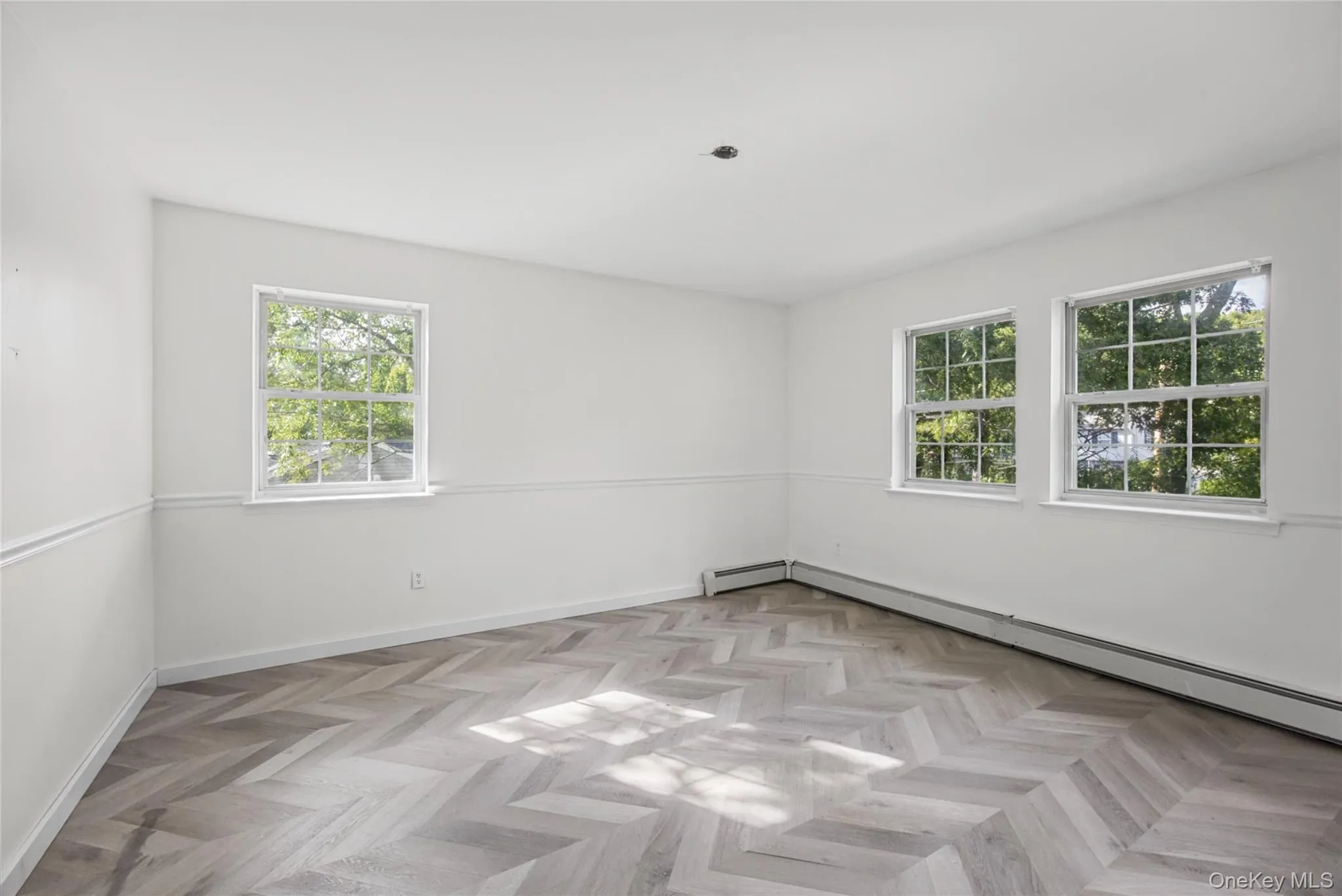 16 Jamaica Avenue, Brookhaven, NY, 4 Bedrooms Bedrooms, 8 Rooms Rooms,3 BathroomsBathrooms,Residential,For Rent,Jamaica,0,1056600 16 Jamaica Avenue, Brookhaven, NY, 4 Bedrooms Bedrooms, 8 Rooms Rooms,3 BathroomsBathrooms,Residential,For Rent,Jamaica,0,1056600
