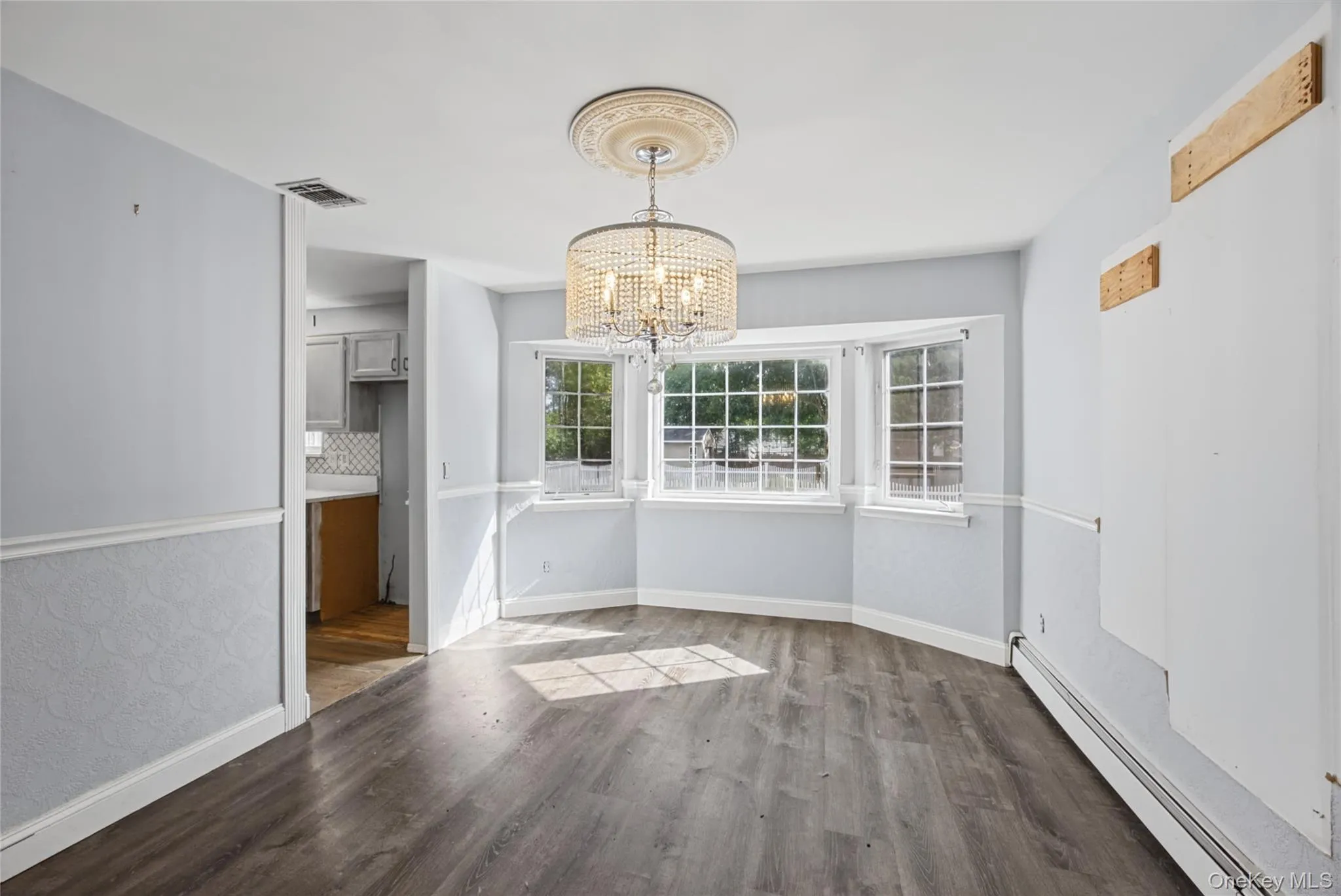 16 Jamaica Avenue, Brookhaven, NY, 4 Bedrooms Bedrooms, 8 Rooms Rooms,3 BathroomsBathrooms,Residential,For Rent,Jamaica,0,1056600 16 Jamaica Avenue, Brookhaven, NY, 4 Bedrooms Bedrooms, 8 Rooms Rooms,3 BathroomsBathrooms,Residential,For Rent,Jamaica,0,1056600