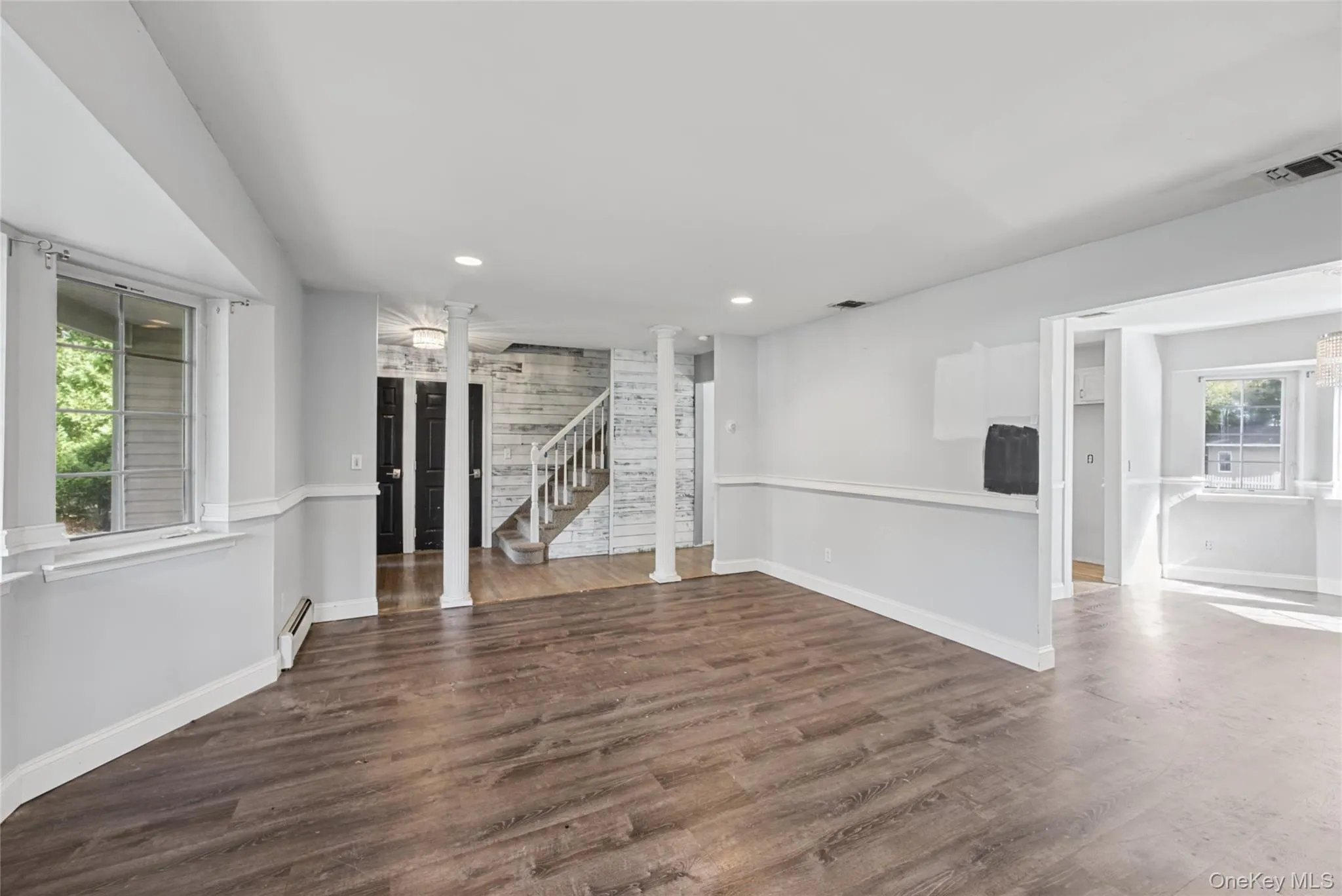 16 Jamaica Avenue, Brookhaven, NY, 4 Bedrooms Bedrooms, 8 Rooms Rooms,3 BathroomsBathrooms,Residential,For Rent,Jamaica,0,1056600 16 Jamaica Avenue, Brookhaven, NY, 4 Bedrooms Bedrooms, 8 Rooms Rooms,3 BathroomsBathrooms,Residential,For Rent,Jamaica,0,1056600