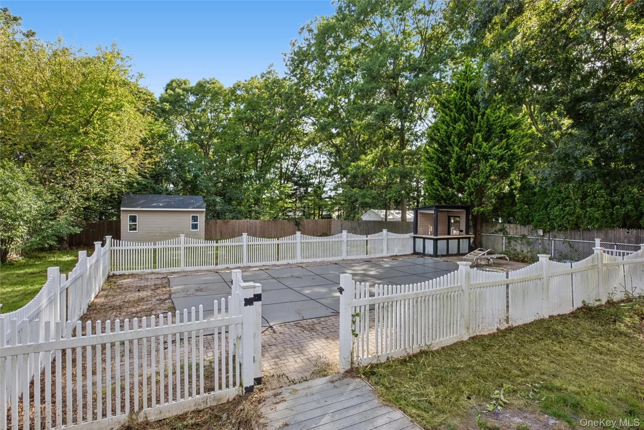 16 Jamaica Avenue, Brookhaven, NY, 4 Bedrooms Bedrooms, 8 Rooms Rooms,3 BathroomsBathrooms,Residential,For Rent,Jamaica,0,1056600 16 Jamaica Avenue, Brookhaven, NY, 4 Bedrooms Bedrooms, 8 Rooms Rooms,3 BathroomsBathrooms,Residential,For Rent,Jamaica,0,1056600