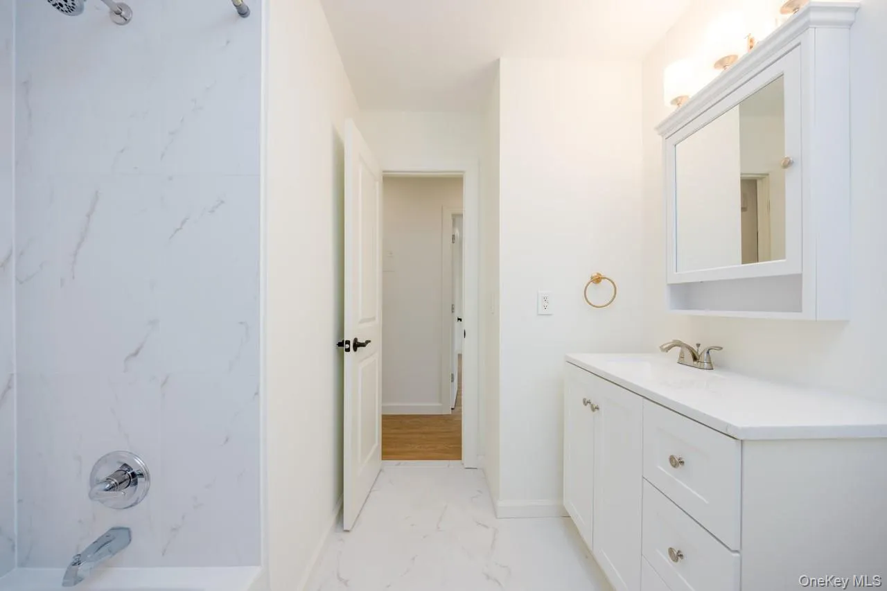 62 Parkside Drive, Ramapo, NY, 2 Bedrooms Bedrooms, 4 Rooms Rooms,1 BathroomBathrooms,Residential,For Rent,Parkside,0,1056602 62 Parkside Drive, Ramapo, NY, 2 Bedrooms Bedrooms, 4 Rooms Rooms,1 BathroomBathrooms,Residential,For Rent,Parkside,0,1056602