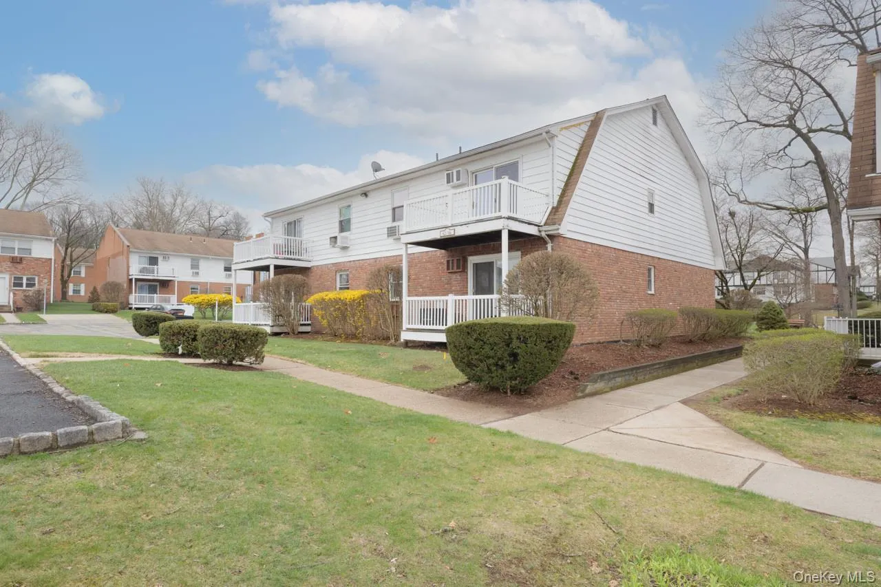 62 Parkside Drive, Ramapo, NY, 2 Bedrooms Bedrooms, 4 Rooms Rooms,1 BathroomBathrooms,Residential,For Rent,Parkside,0,1056602 62 Parkside Drive, Ramapo, NY, 2 Bedrooms Bedrooms, 4 Rooms Rooms,1 BathroomBathrooms,Residential,For Rent,Parkside,0,1056602