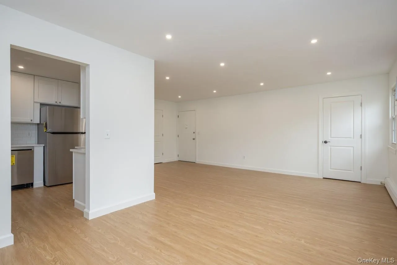 62 Parkside Drive, Ramapo, NY, 2 Bedrooms Bedrooms, 4 Rooms Rooms,1 BathroomBathrooms,Residential,For Rent,Parkside,0,1056602 62 Parkside Drive, Ramapo, NY, 2 Bedrooms Bedrooms, 4 Rooms Rooms,1 BathroomBathrooms,Residential,For Rent,Parkside,0,1056602