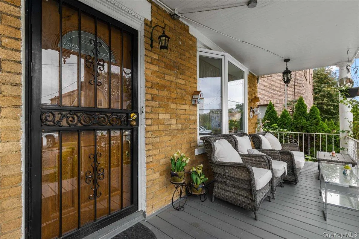 178 Winfred Avenue, Yonkers, NY, 3 Bedrooms Bedrooms, 6 Rooms Rooms,2 BathroomsBathrooms,Residential,For Rent,Winfred,0,1056616 178 Winfred Avenue, Yonkers, NY, 3 Bedrooms Bedrooms, 6 Rooms Rooms,2 BathroomsBathrooms,Residential,For Rent,Winfred,0,1056616