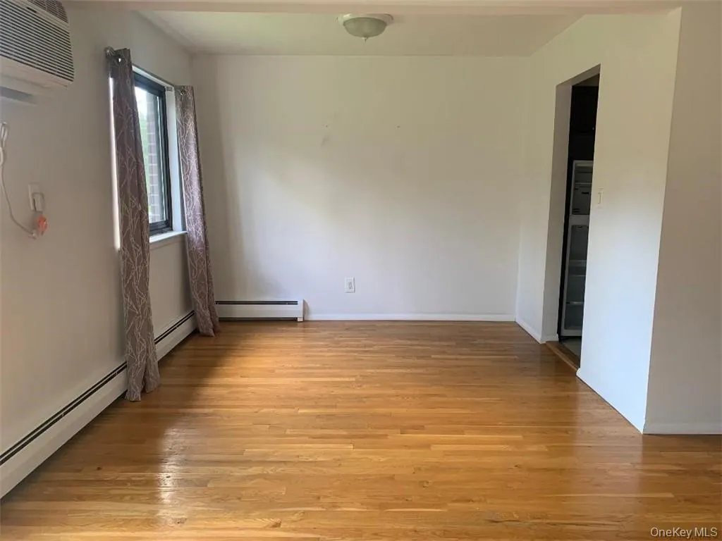 Formal dining room which can be used as a den or home office (or occasional bedroom area) Formal dining room which can be used as a den or home office (or occasional bedroom area)