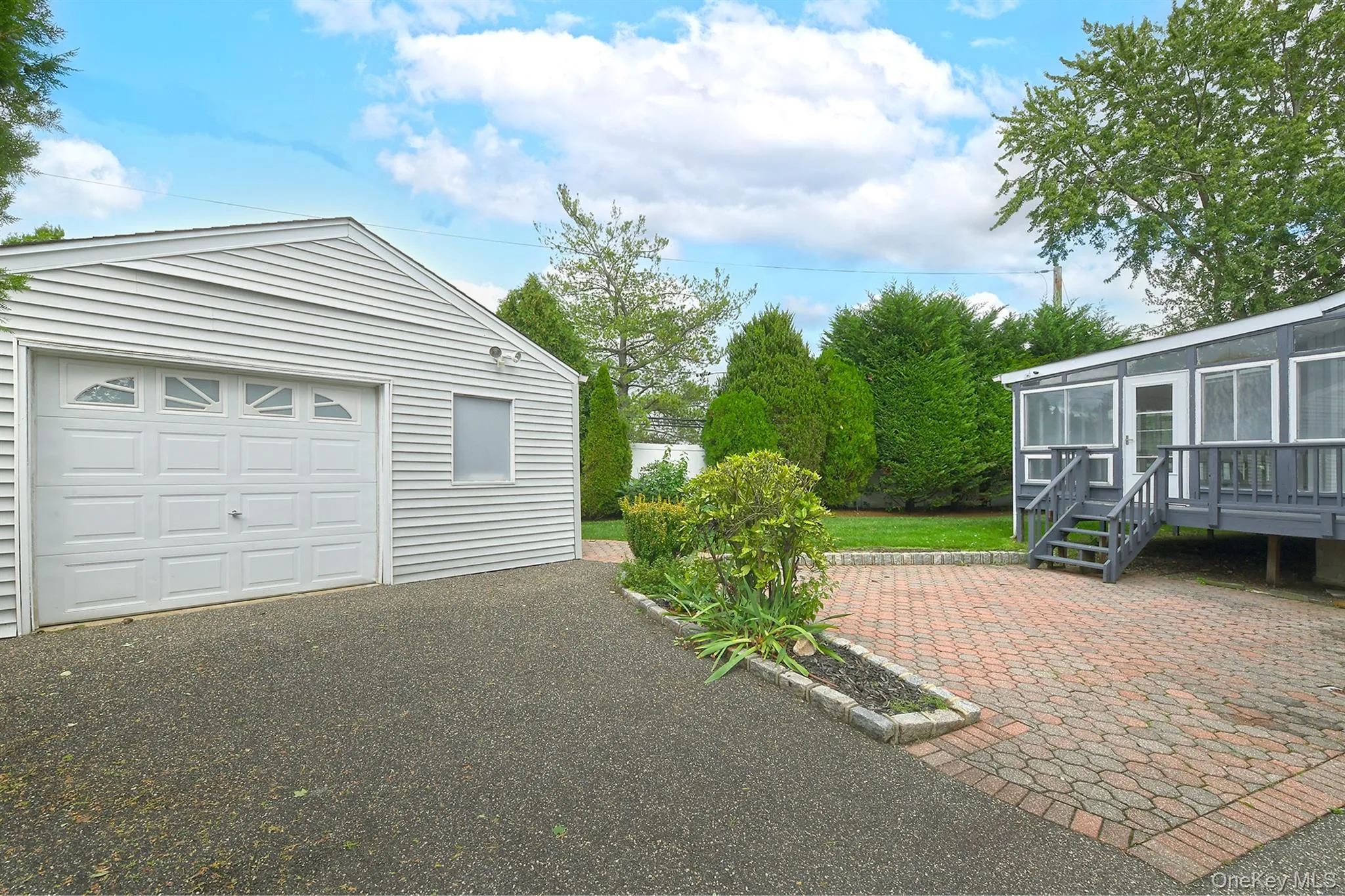 5 Robin Court, Oyster Bay, NY, 3 Bedrooms Bedrooms, 7 Rooms Rooms,2 BathroomsBathrooms,Residential,For Rent,Robin,0,1056635 5 Robin Court, Oyster Bay, NY, 3 Bedrooms Bedrooms, 7 Rooms Rooms,2 BathroomsBathrooms,Residential,For Rent,Robin,0,1056635