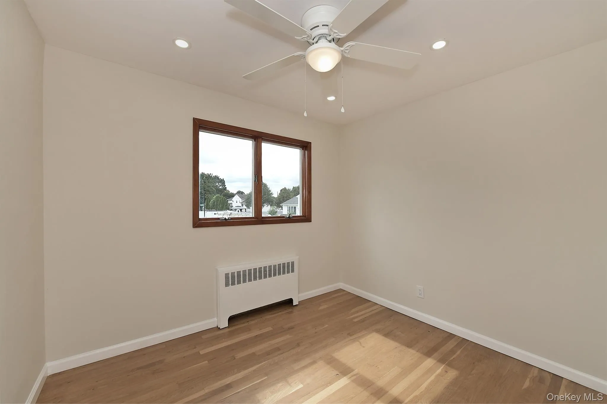 5 Robin Court, Oyster Bay, NY, 3 Bedrooms Bedrooms, 7 Rooms Rooms,2 BathroomsBathrooms,Residential,For Rent,Robin,0,1056635 5 Robin Court, Oyster Bay, NY, 3 Bedrooms Bedrooms, 7 Rooms Rooms,2 BathroomsBathrooms,Residential,For Rent,Robin,0,1056635