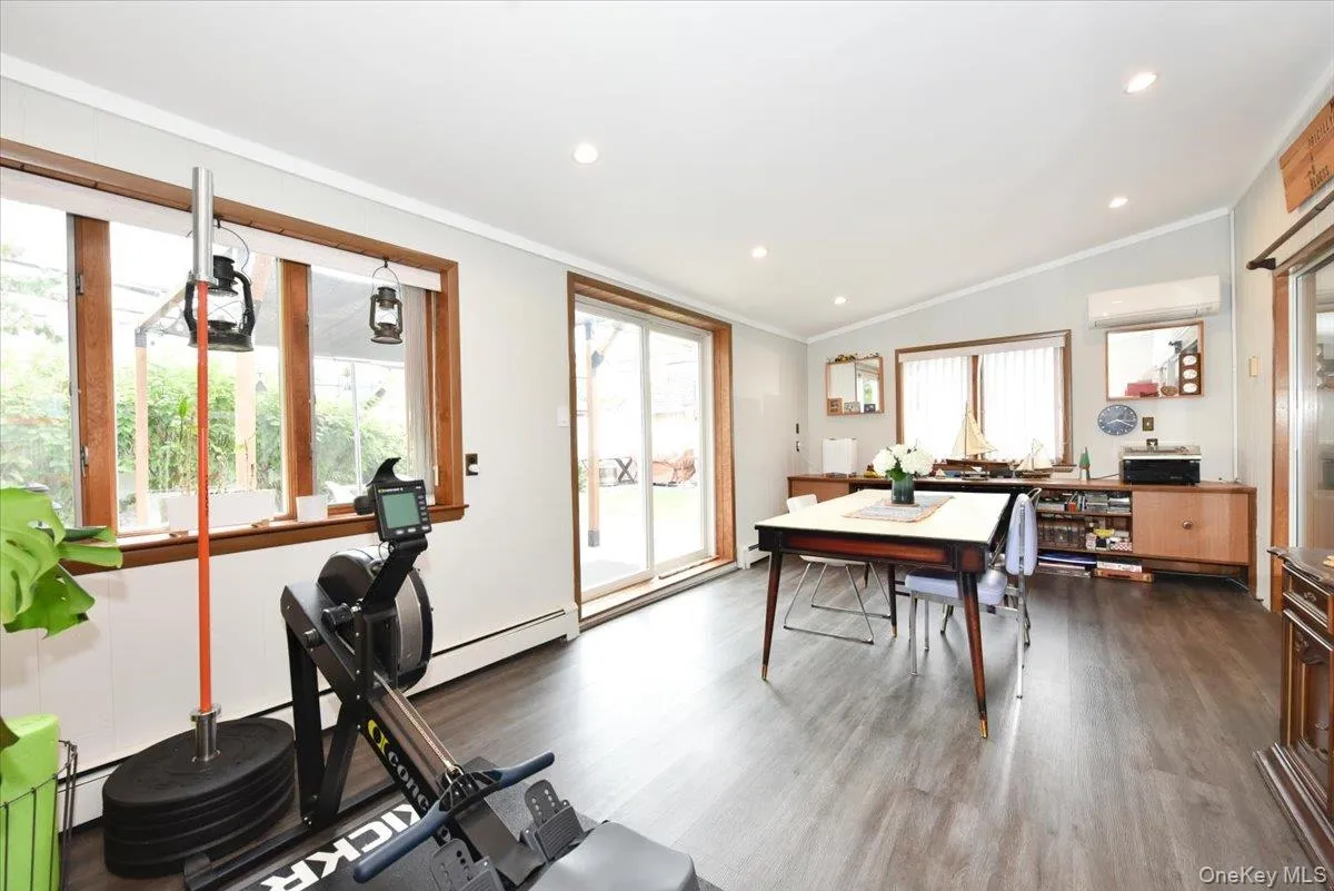 17 Woodpecker Lane, Hempstead, NY, 4 Bedrooms Bedrooms, 10 Rooms Rooms,2 BathroomsBathrooms,Residential,For Rent,Woodpecker,0,1056640 17 Woodpecker Lane, Hempstead, NY, 4 Bedrooms Bedrooms, 10 Rooms Rooms,2 BathroomsBathrooms,Residential,For Rent,Woodpecker,0,1056640