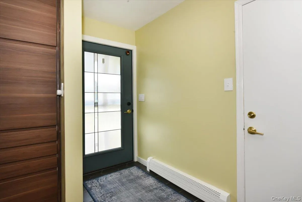17 Woodpecker Lane, Hempstead, NY, 4 Bedrooms Bedrooms, 10 Rooms Rooms,2 BathroomsBathrooms,Residential,For Rent,Woodpecker,0,1056640 17 Woodpecker Lane, Hempstead, NY, 4 Bedrooms Bedrooms, 10 Rooms Rooms,2 BathroomsBathrooms,Residential,For Rent,Woodpecker,0,1056640