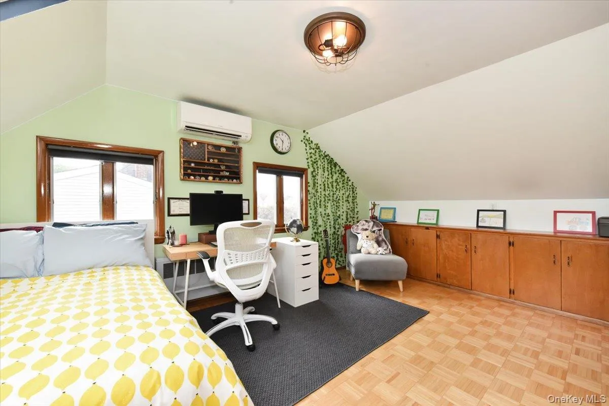 17 Woodpecker Lane, Hempstead, NY, 4 Bedrooms Bedrooms, 10 Rooms Rooms,2 BathroomsBathrooms,Residential,For Rent,Woodpecker,0,1056640 17 Woodpecker Lane, Hempstead, NY, 4 Bedrooms Bedrooms, 10 Rooms Rooms,2 BathroomsBathrooms,Residential,For Rent,Woodpecker,0,1056640