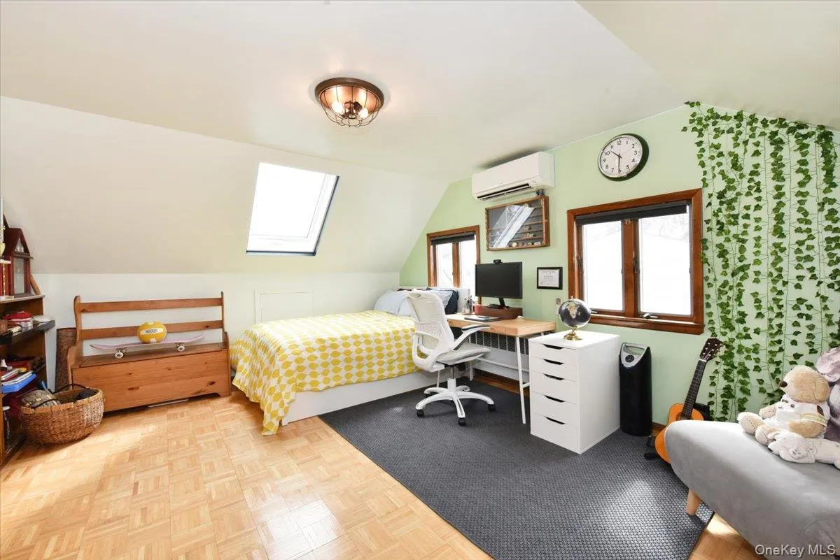 17 Woodpecker Lane, Hempstead, NY, 4 Bedrooms Bedrooms, 10 Rooms Rooms,2 BathroomsBathrooms,Residential,For Rent,Woodpecker,0,1056640 17 Woodpecker Lane, Hempstead, NY, 4 Bedrooms Bedrooms, 10 Rooms Rooms,2 BathroomsBathrooms,Residential,For Rent,Woodpecker,0,1056640